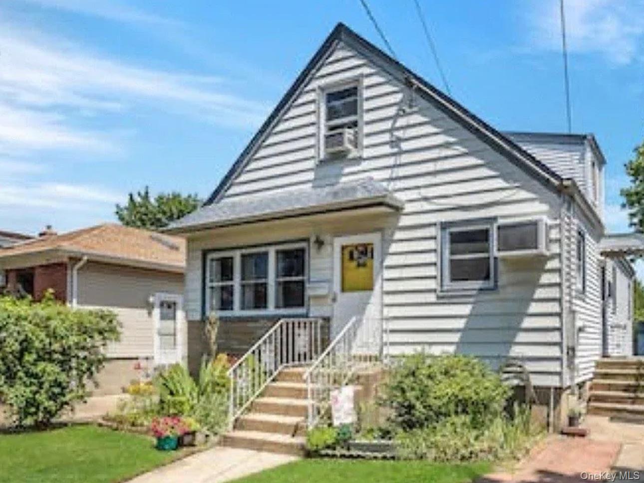 #1 photo, 135 Casper Street, Valley Stream , NY 11580