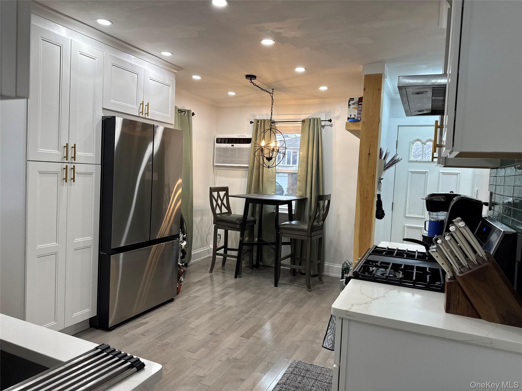 #10 photo, 135 Casper Street, Valley Stream , NY 11580