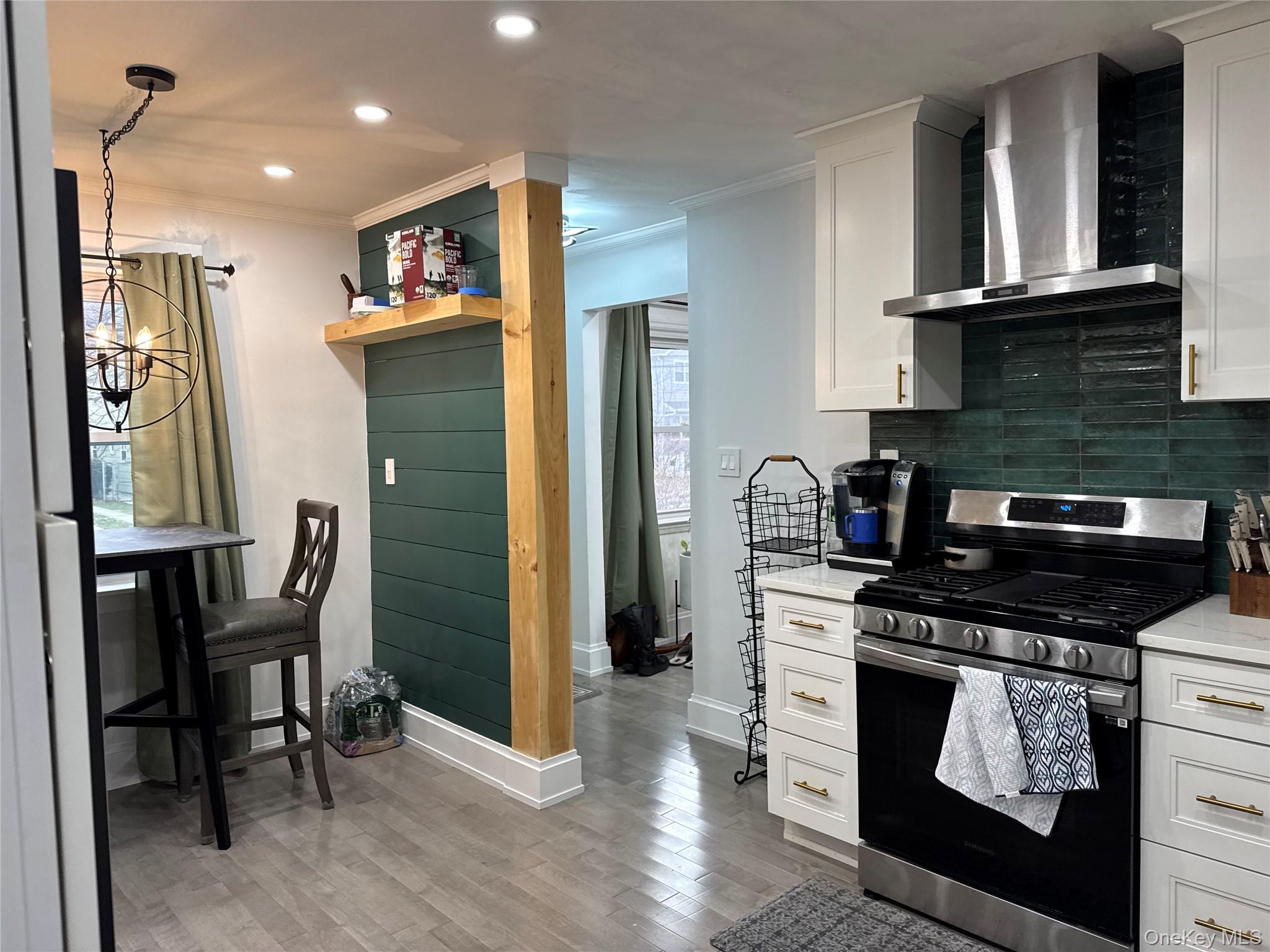 #12 photo, 135 Casper Street, Valley Stream , NY 11580