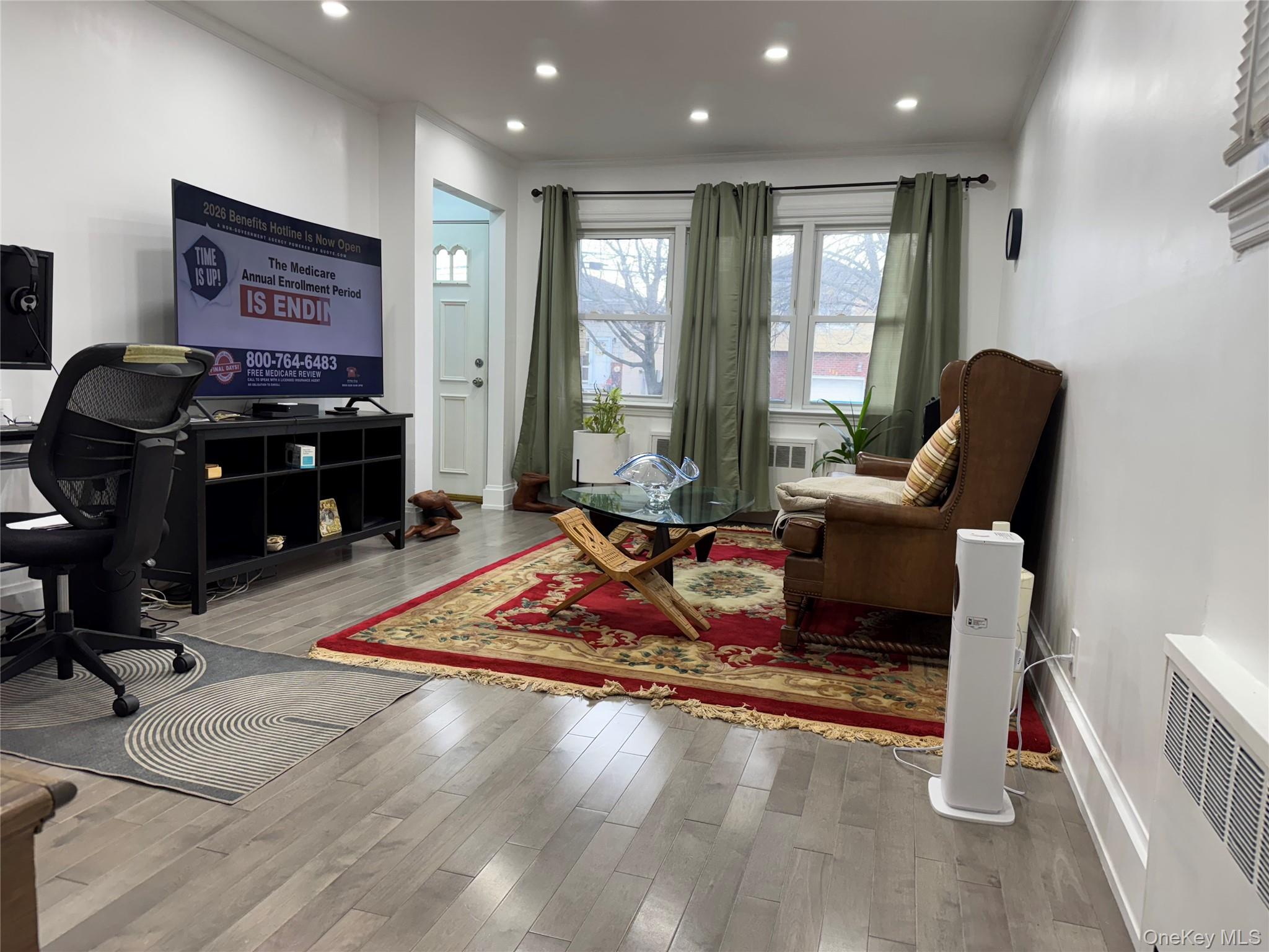 #19 photo, 135 Casper Street, Valley Stream , NY 11580