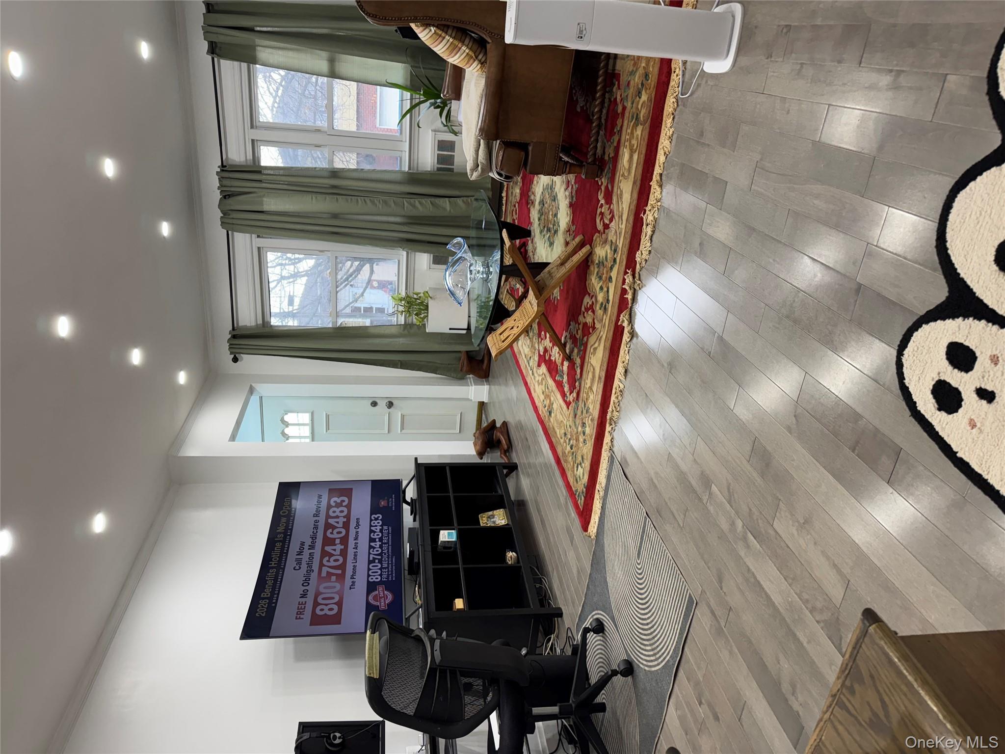 #20 photo, 135 Casper Street, Valley Stream , NY 11580