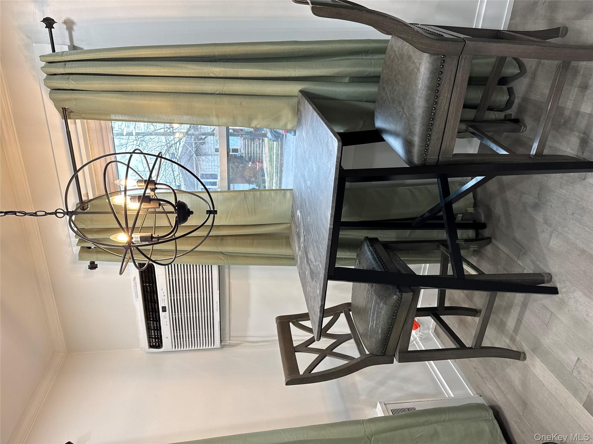 #7 photo, 135 Casper Street, Valley Stream , NY 11580