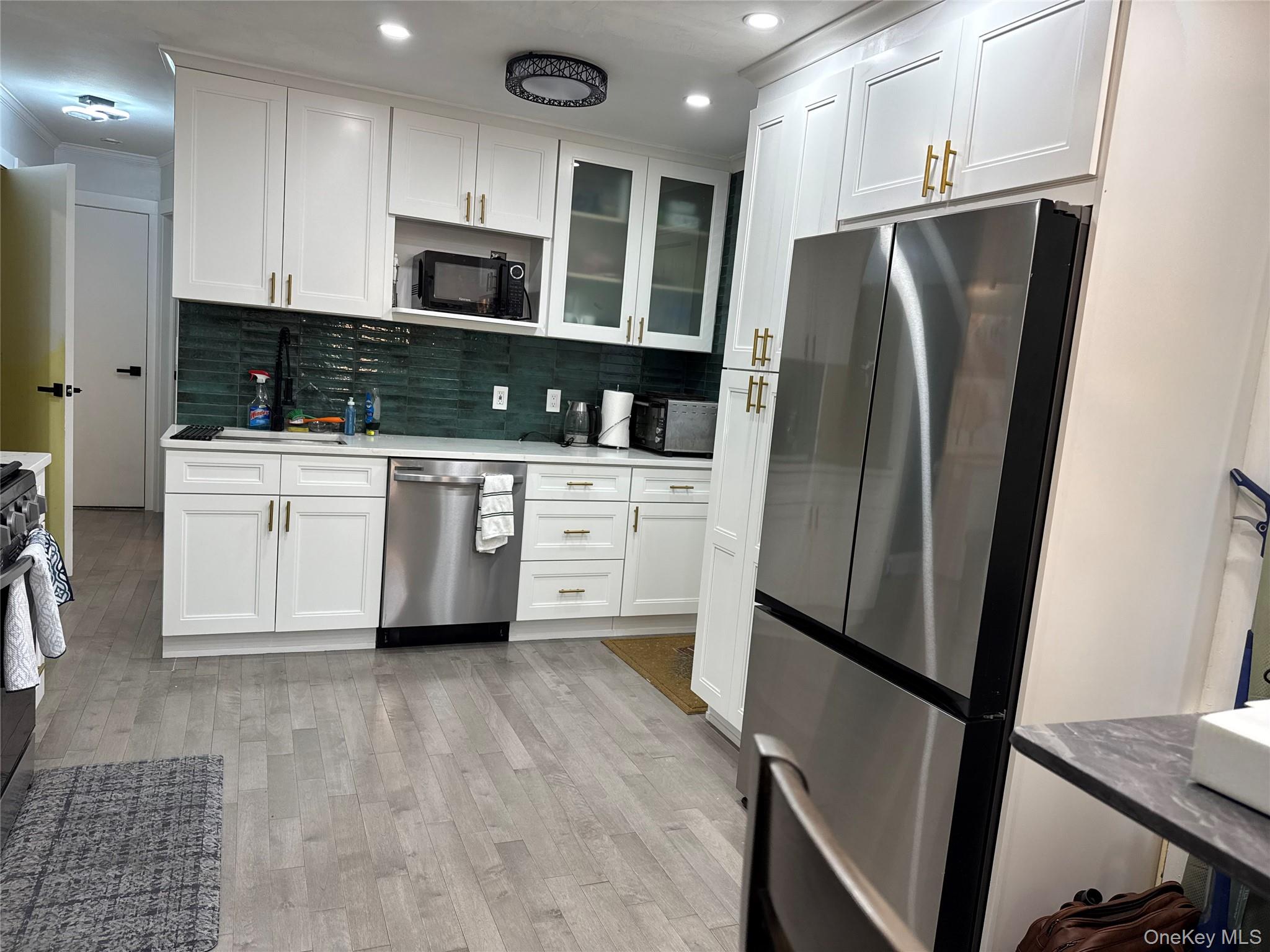 #8 photo, 135 Casper Street, Valley Stream , NY 11580