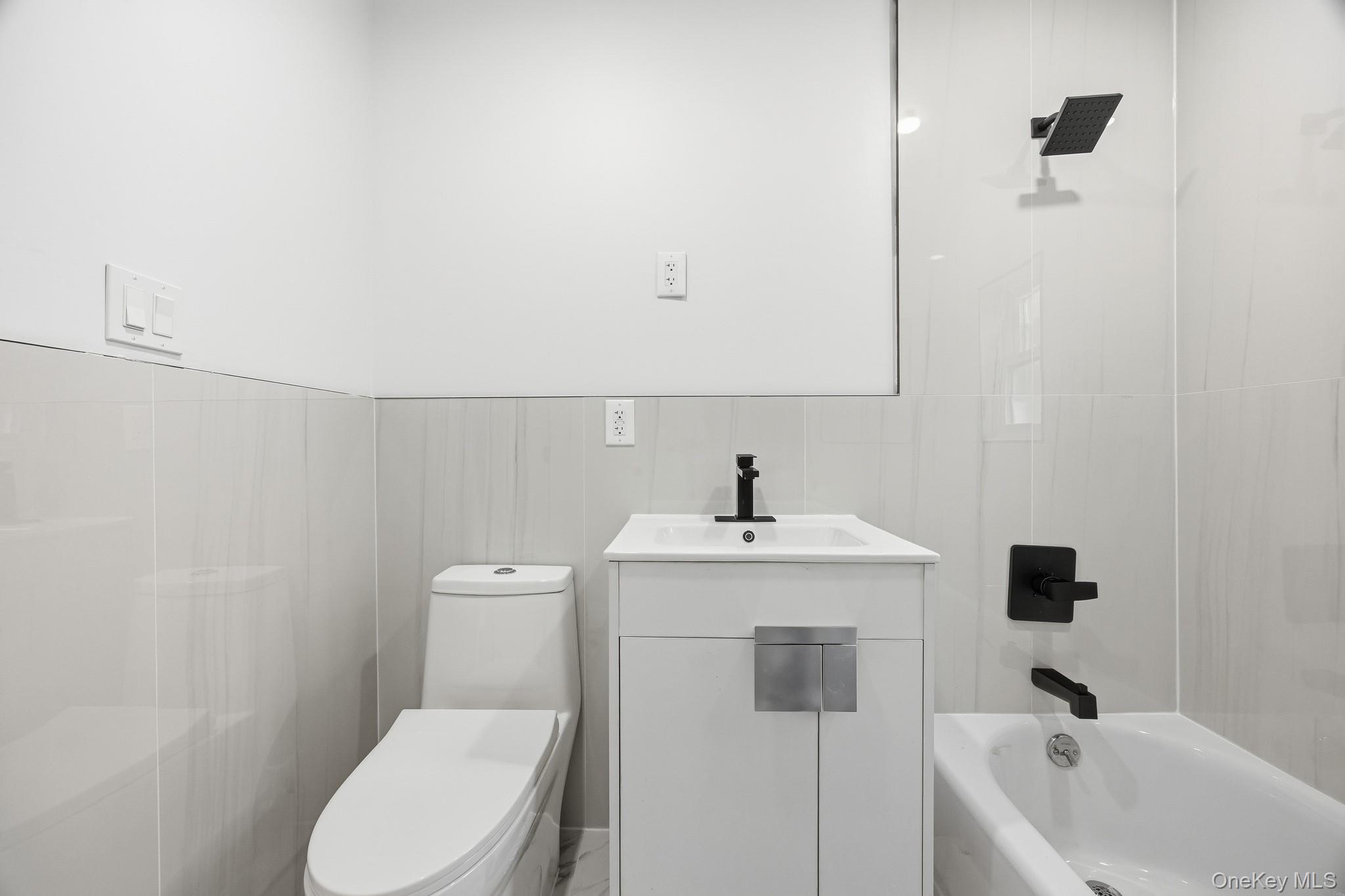 #10 photo, 4365 De Reimer Avenue, 브롱크스 Bronx , NY 10466