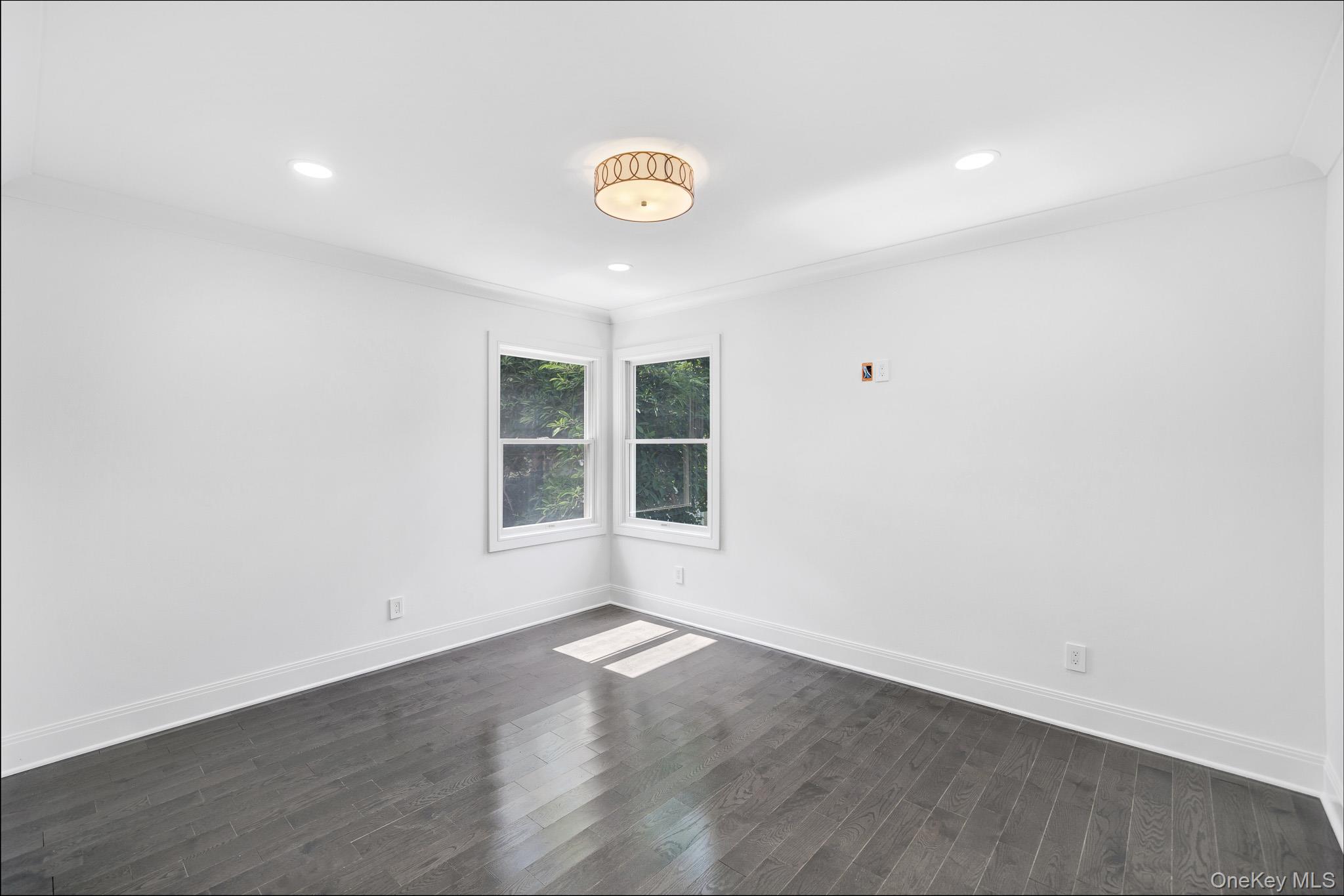 #20 photo, 63 Oak Avenue, 롱 아일랜드 Huntington Station , NY 11746