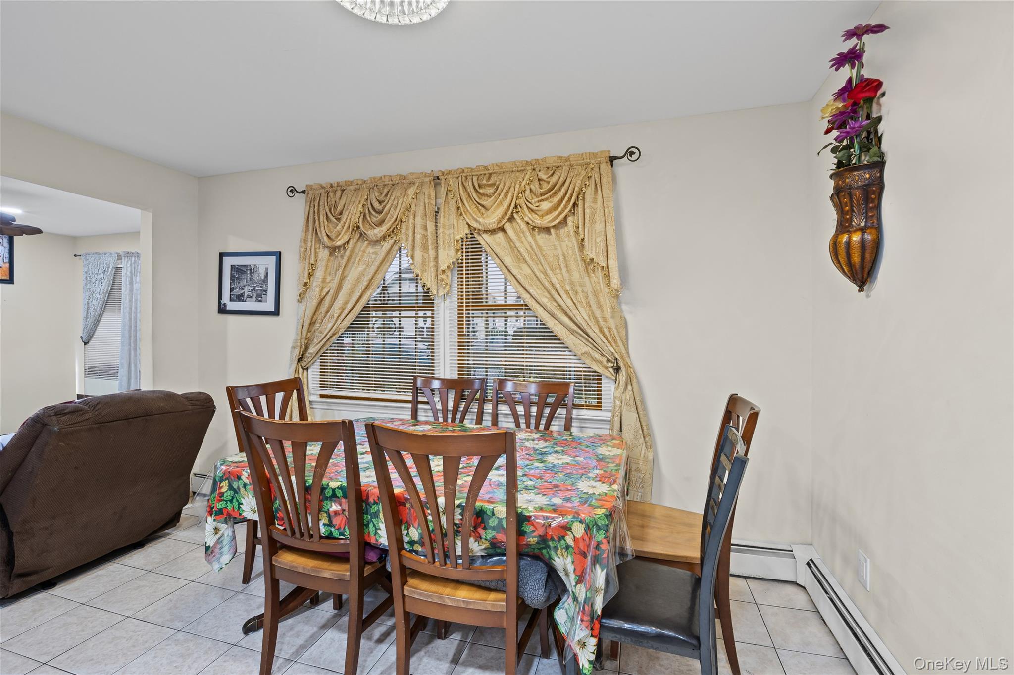 #7 photo, 79 Union Place, Hempstead , NY 11550