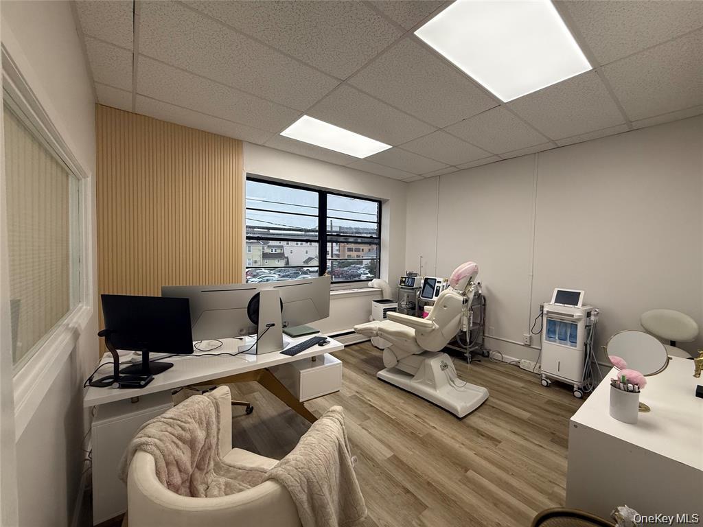 #11 photo, 185 Willis Avenue, Mineola , NY 11501