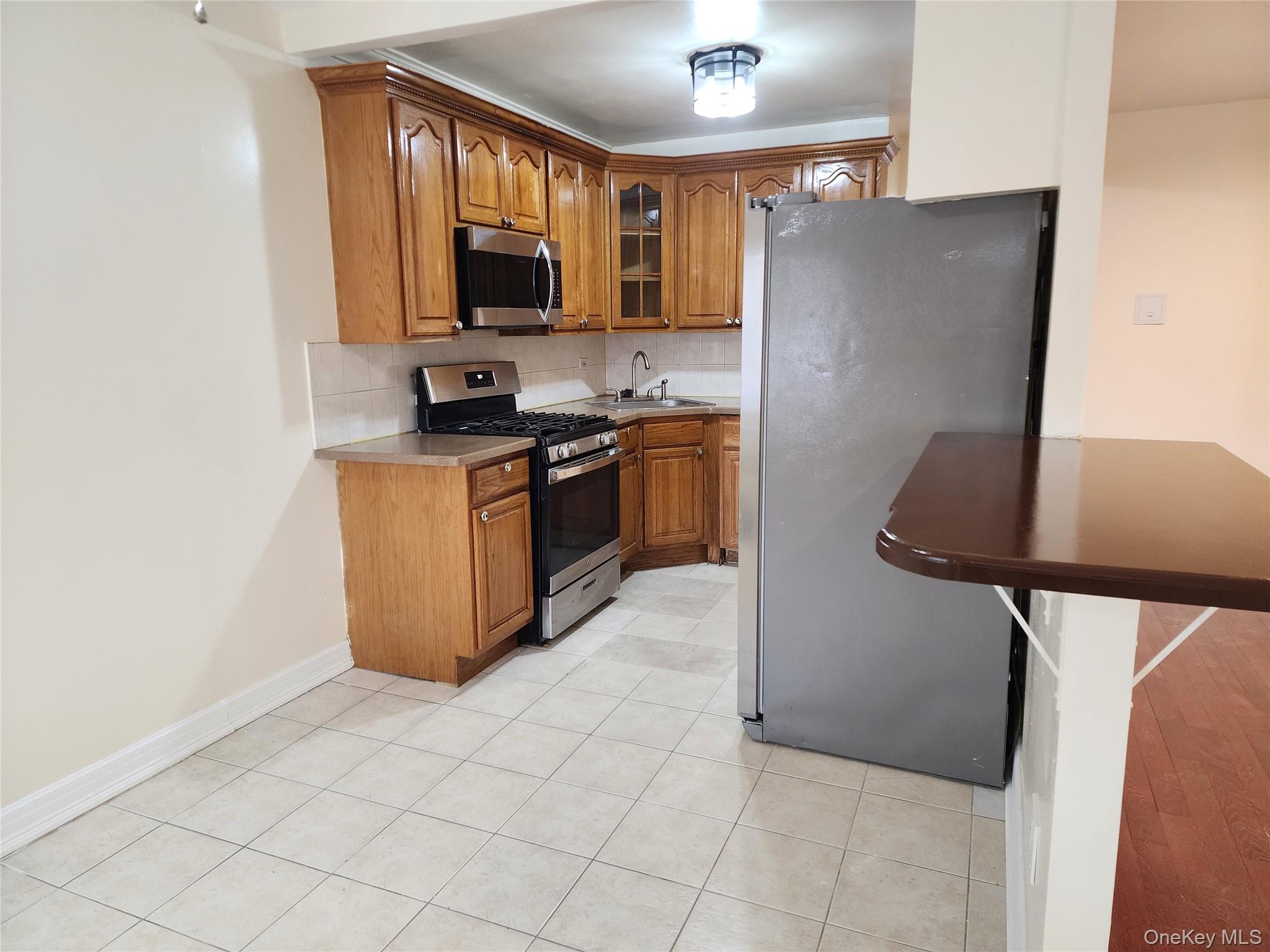 #6 photo, 1348 E 99th Street, Brooklyn , NY 11236