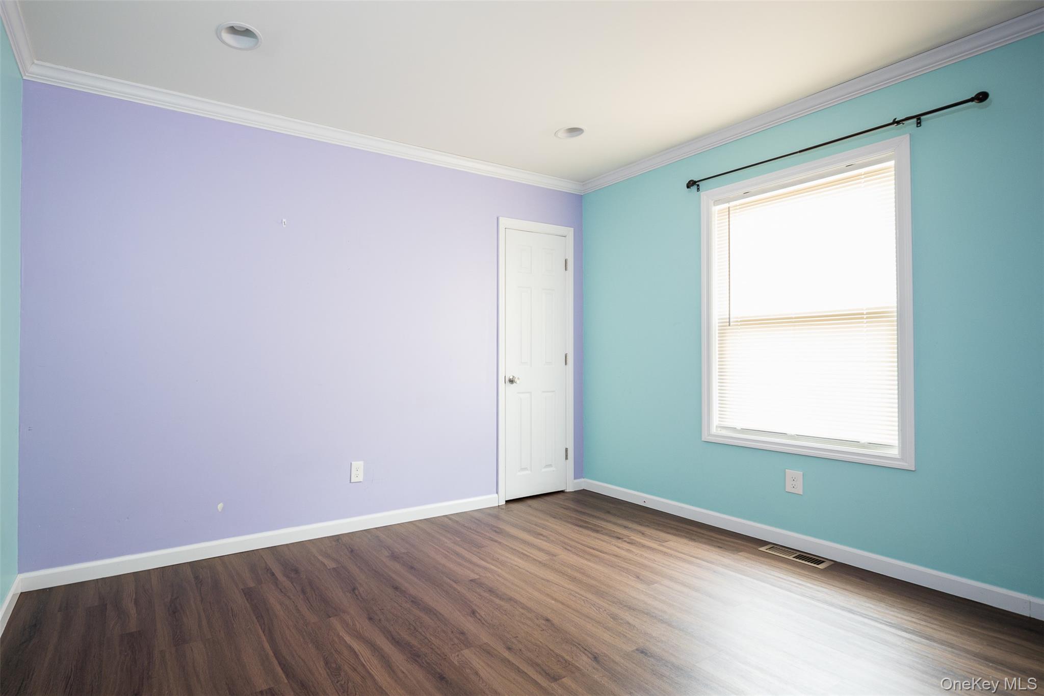 #6 photo, 41 Morning Drive, 東長島 Centereach , NY 11720