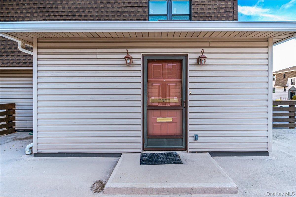 #2 photo, 1329 Broadway, Hewlett , NY 11557