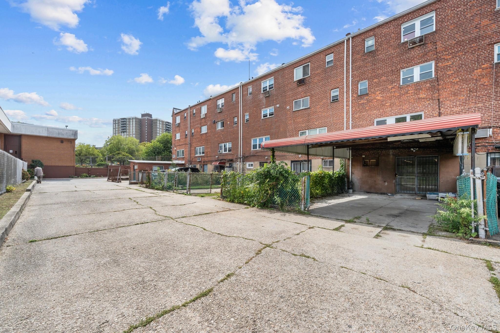 #16 photo, 1010 Van Siclen Avenue, Brooklyn , NY 11207
