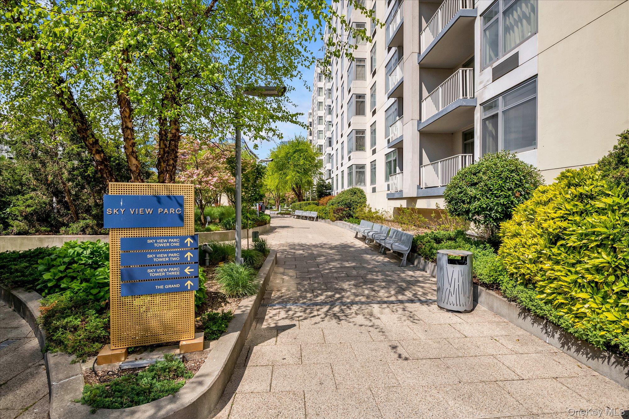 #20 photo, 4026 College Point Boulevard, Flushing , NY 11354