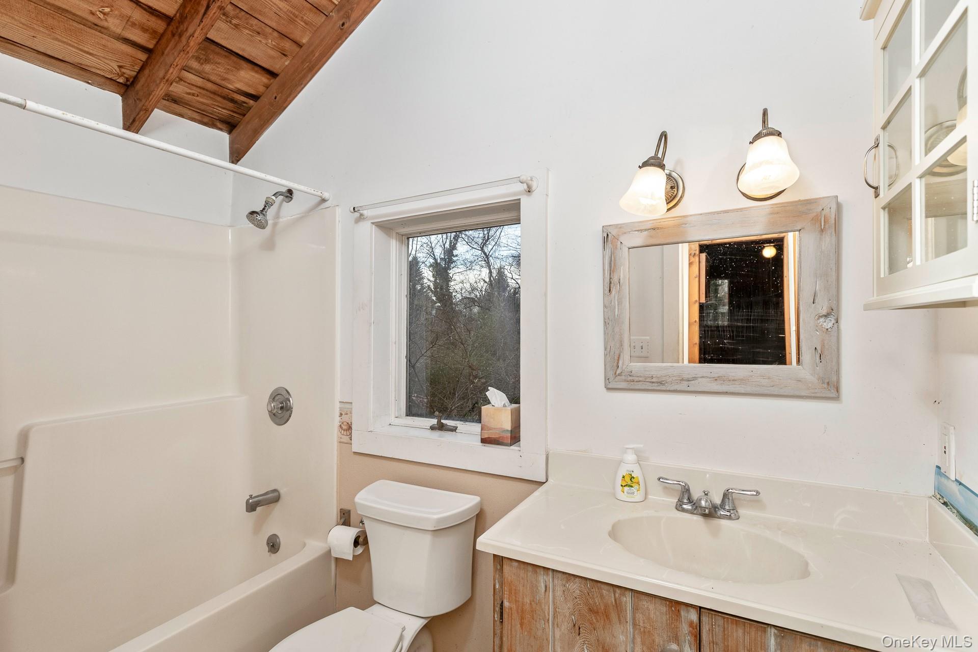 #14 photo, 62 Birch Hill Road, Mount Sinai , NY 11766