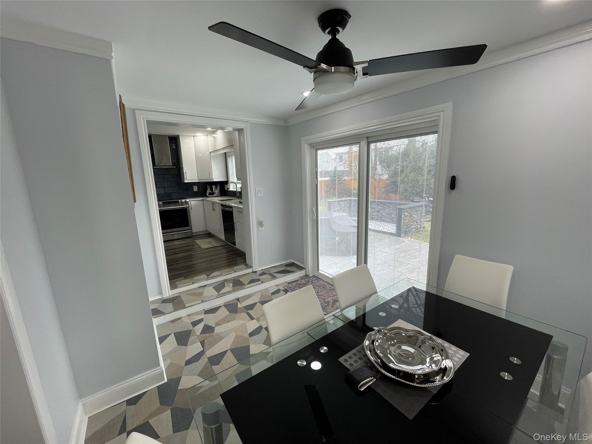 #11 photo, 310 Brookside Court, Copiague , NY 11726