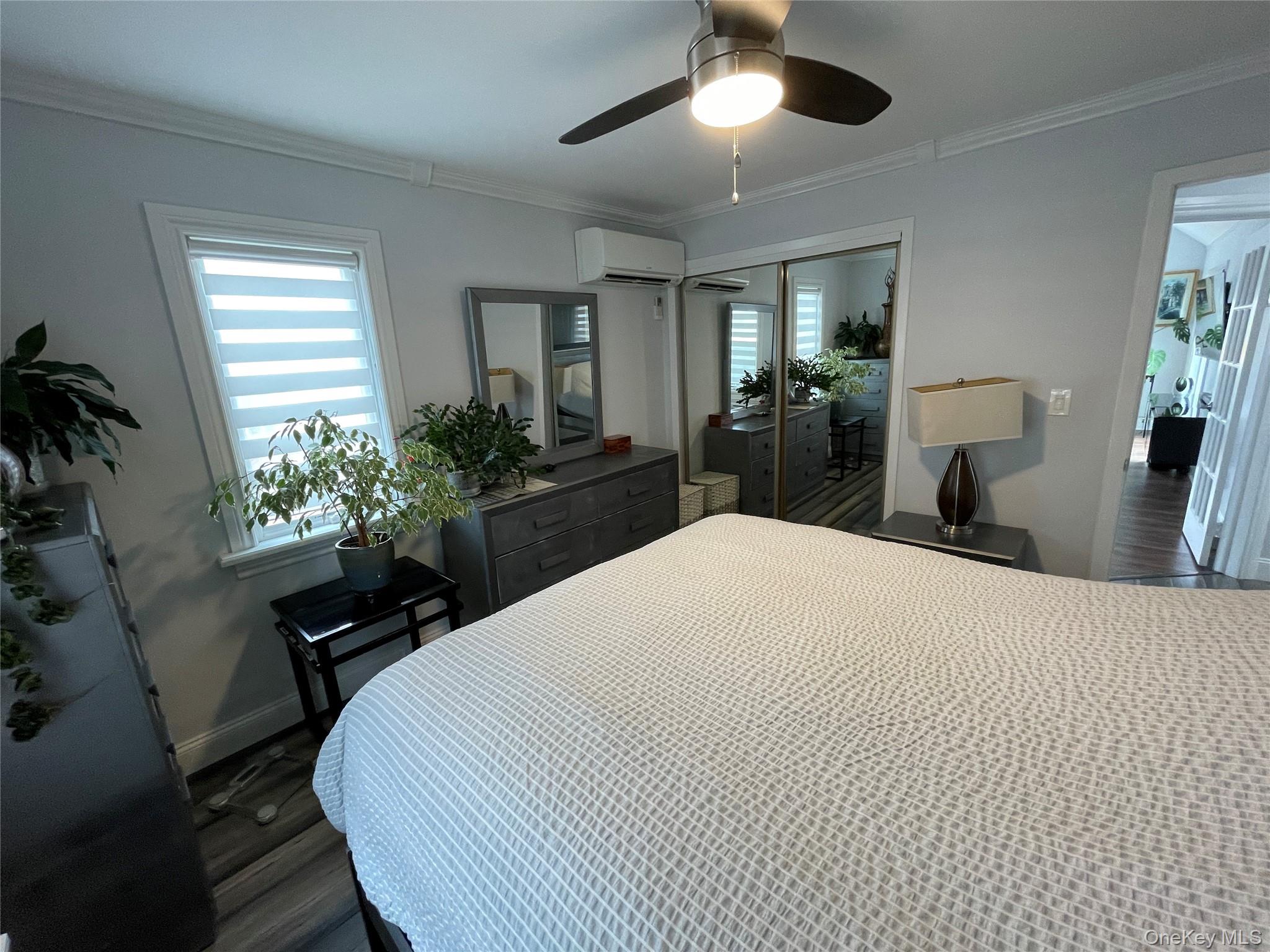 #14 photo, 310 Brookside Court, Copiague , NY 11726