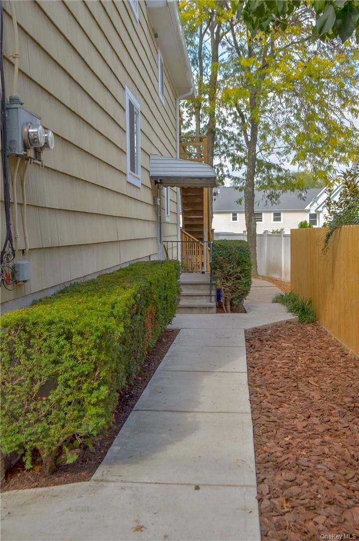 #17 photo, 11 Elm Street, Sleepy Hollow , NY 10591