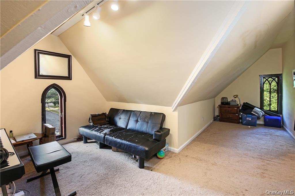 #10 photo, 38 Park Avenue, White Plains , NY 10603