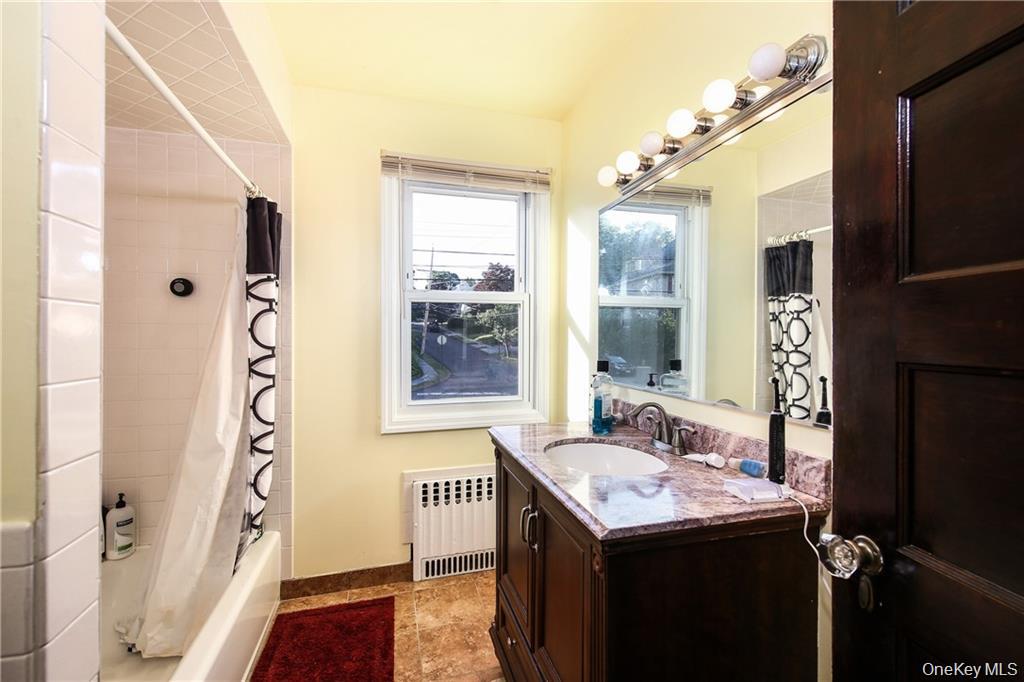 #18 photo, 38 Park Avenue, White Plains , NY 10603