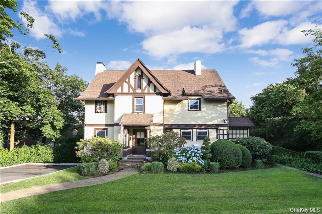 #3 photo, 38 Park Avenue, White Plains , NY 10603