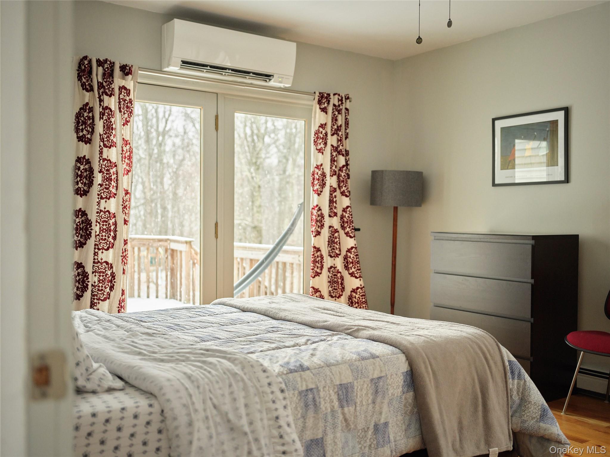 #13 photo, 285 Circle Road, Cragsmoor , NY 12566