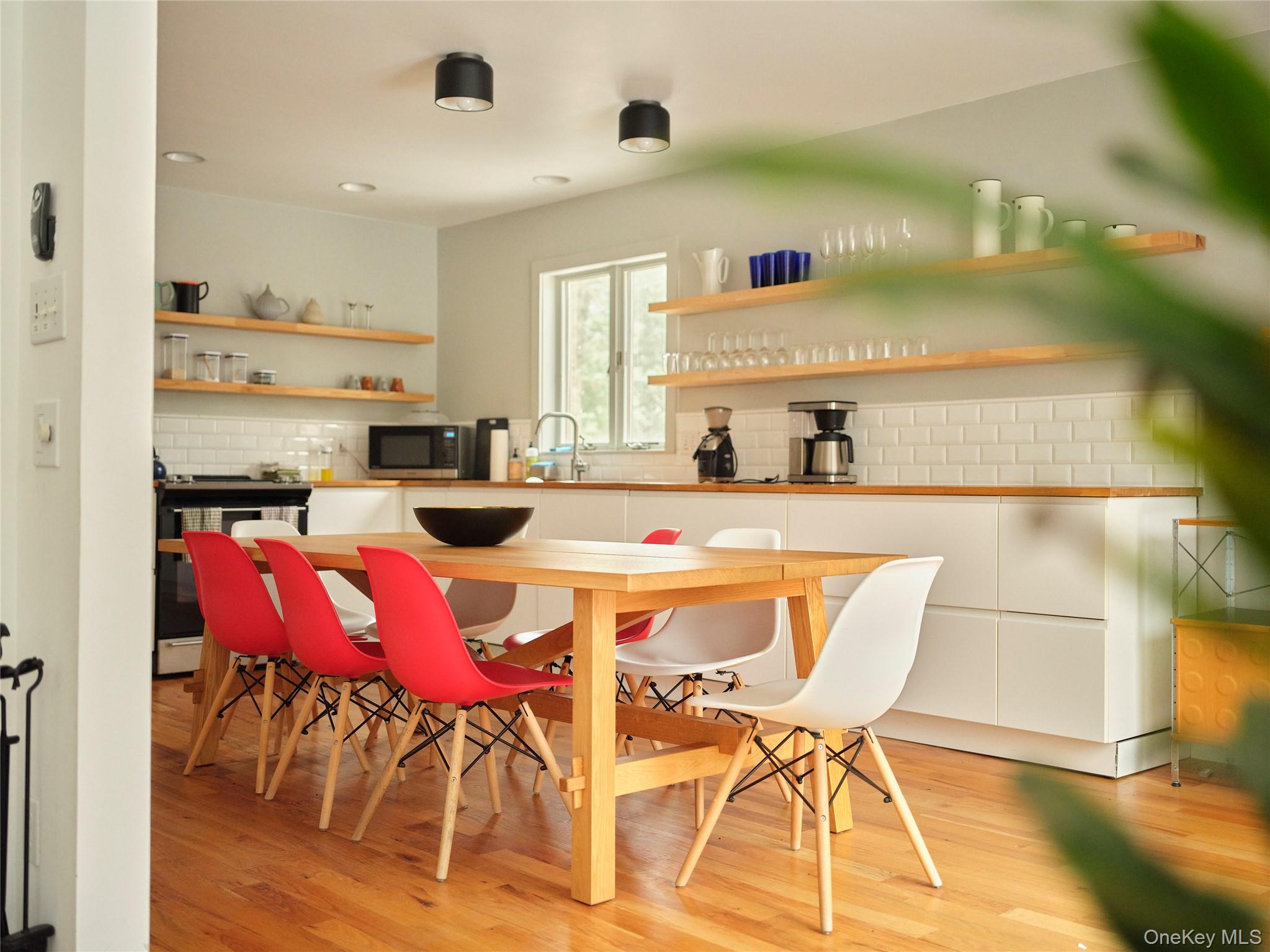 #6 photo, 285 Circle Road, Cragsmoor , NY 12566