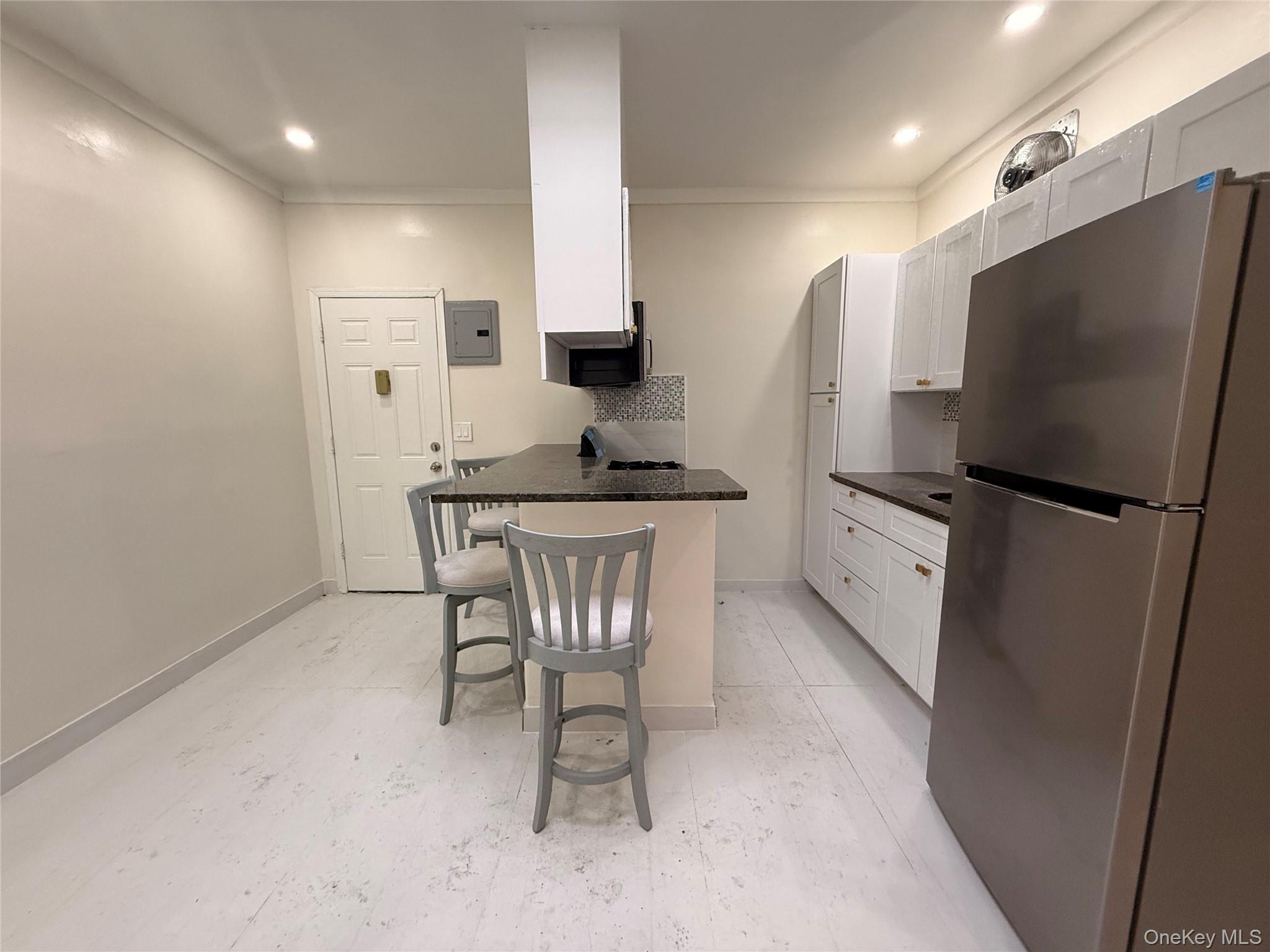 #8 photo, 145-09 Rockaway Blvd, Jamaica , NY 11436