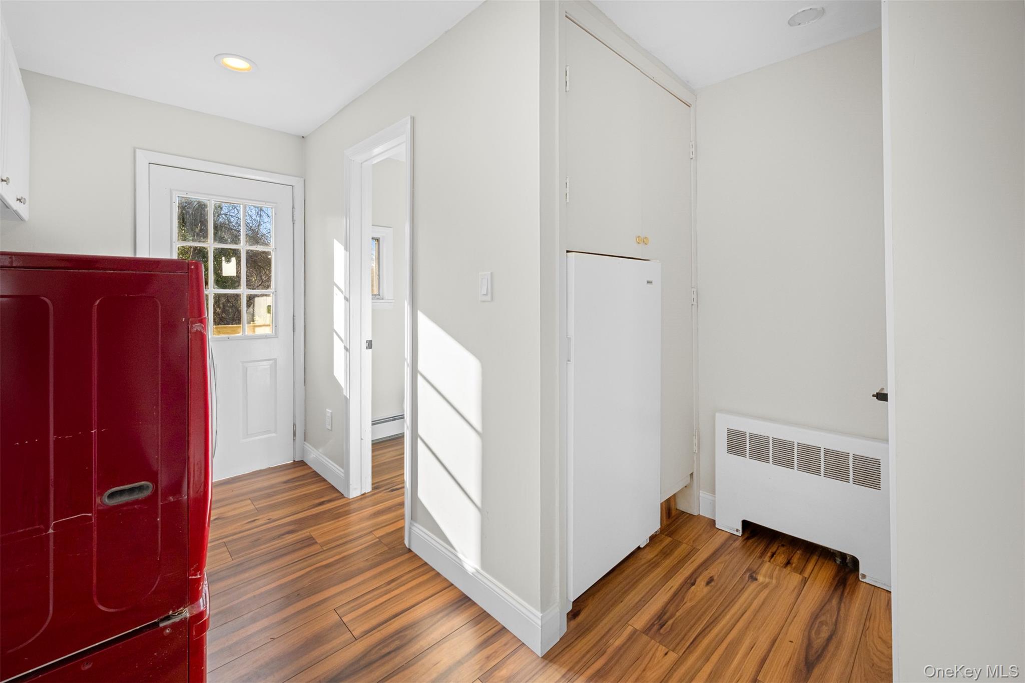 #16 photo, 6 Penelope Lane, Huntington , NY 11743