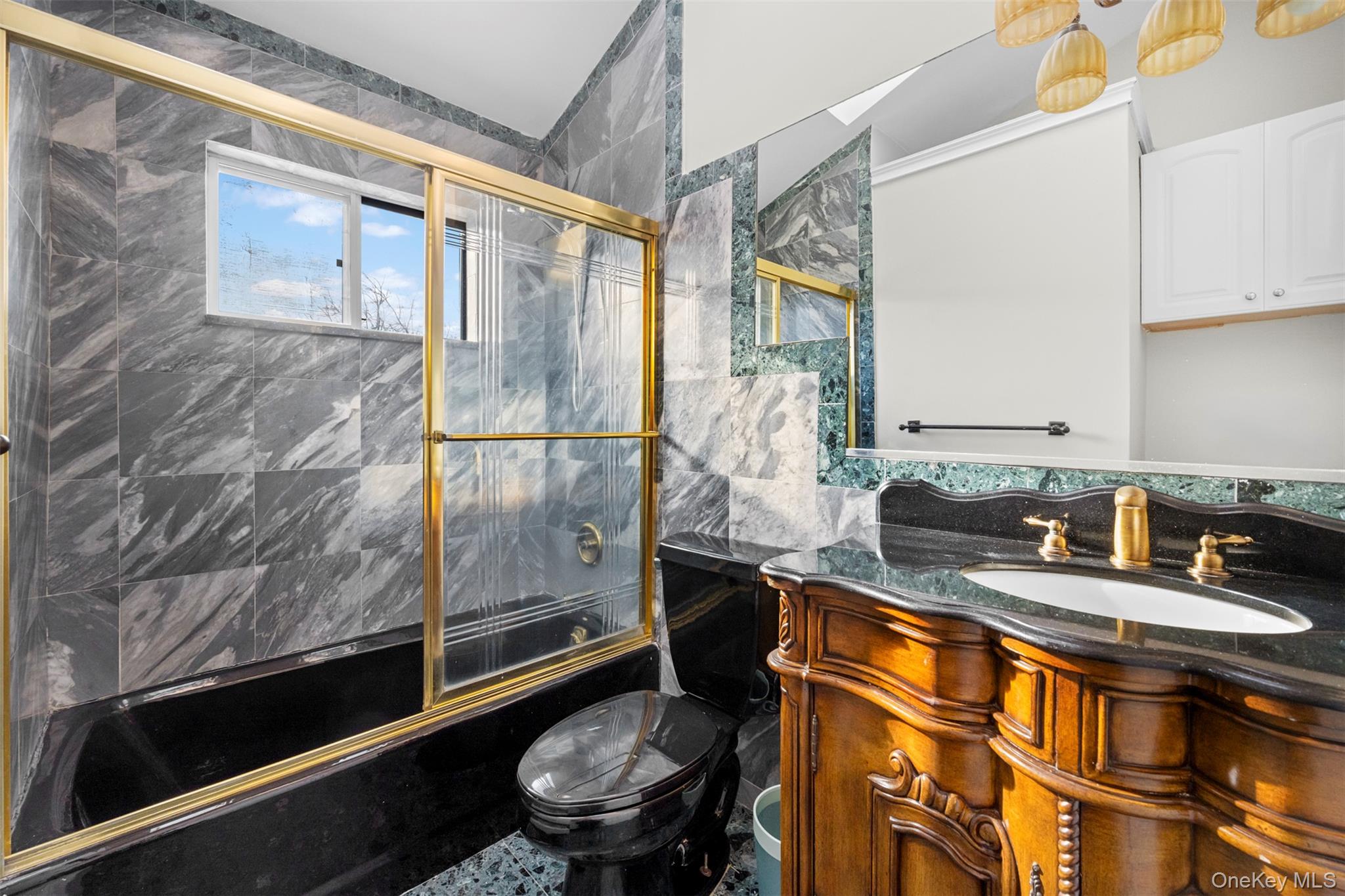 #20 photo, 6 Penelope Lane, Huntington , NY 11743