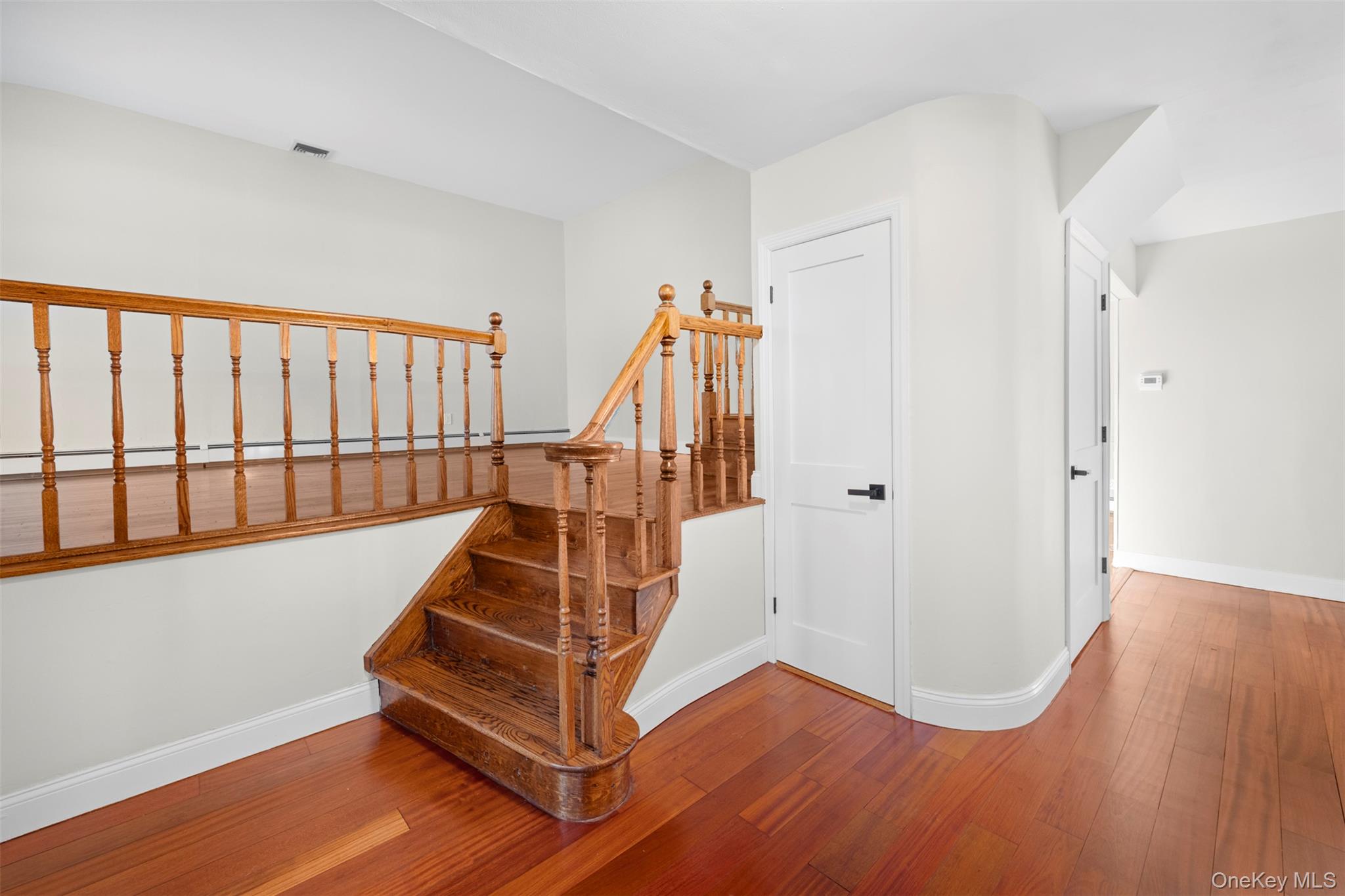 #4 photo, 6 Penelope Lane, Huntington , NY 11743