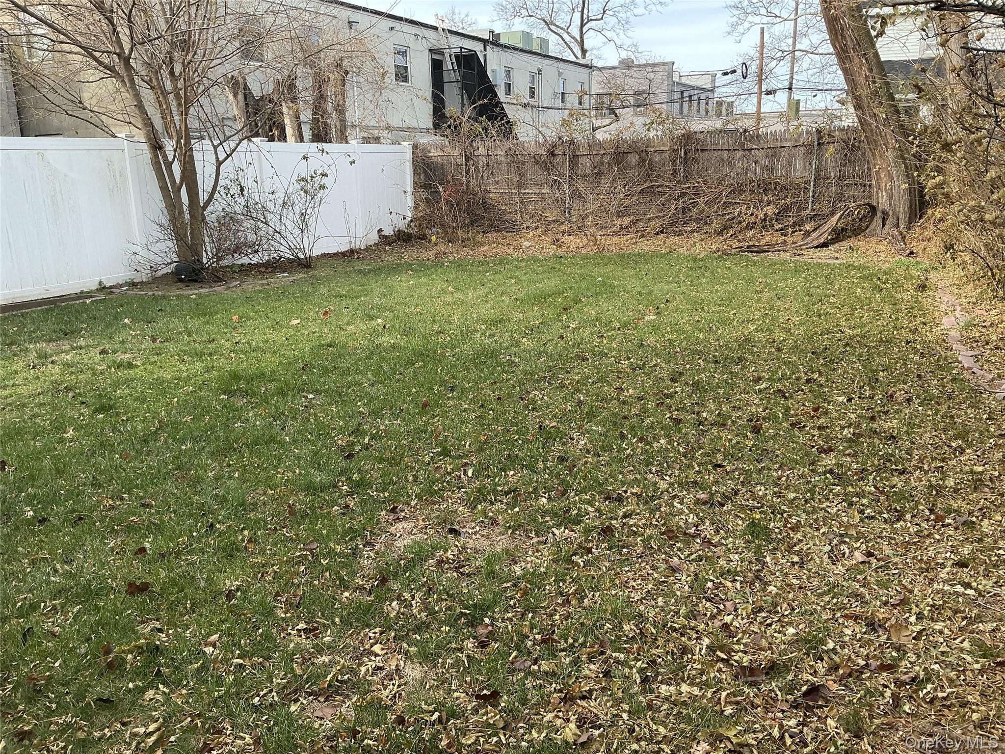 #12 photo, 12 E John Street, Hicksville , NY 11801