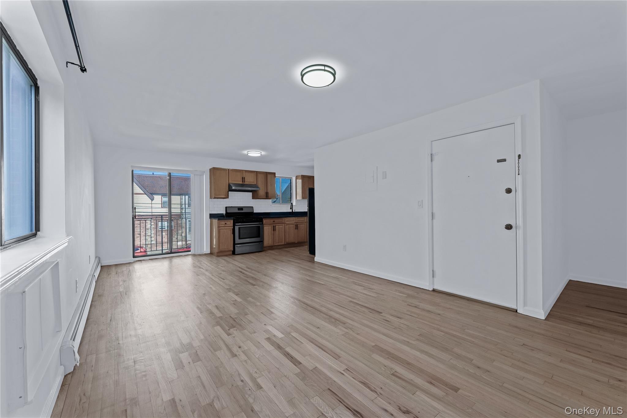 #3 photo, 214-16 40th Avenue, Bayside , NY 11361