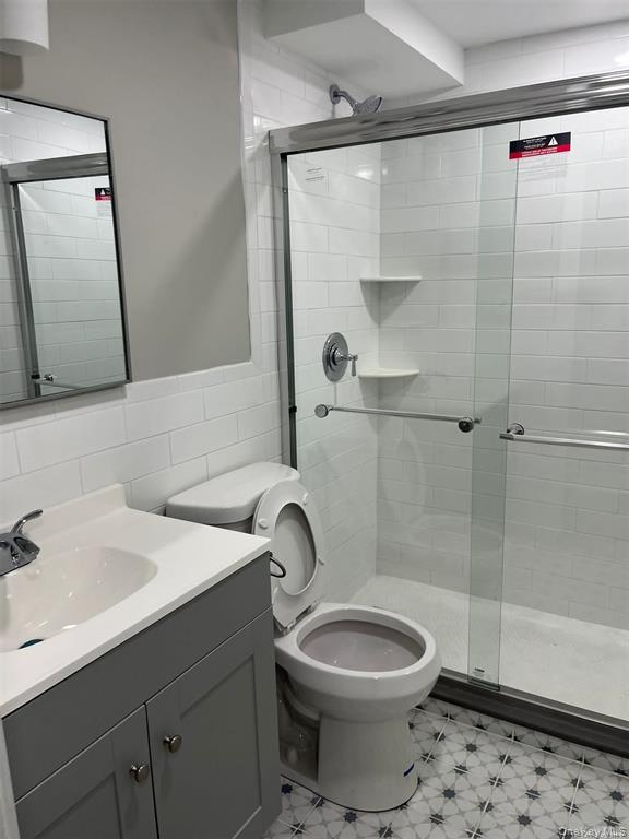 #9 photo, 105 S 32nd Street, Wyandanch , NY 11798