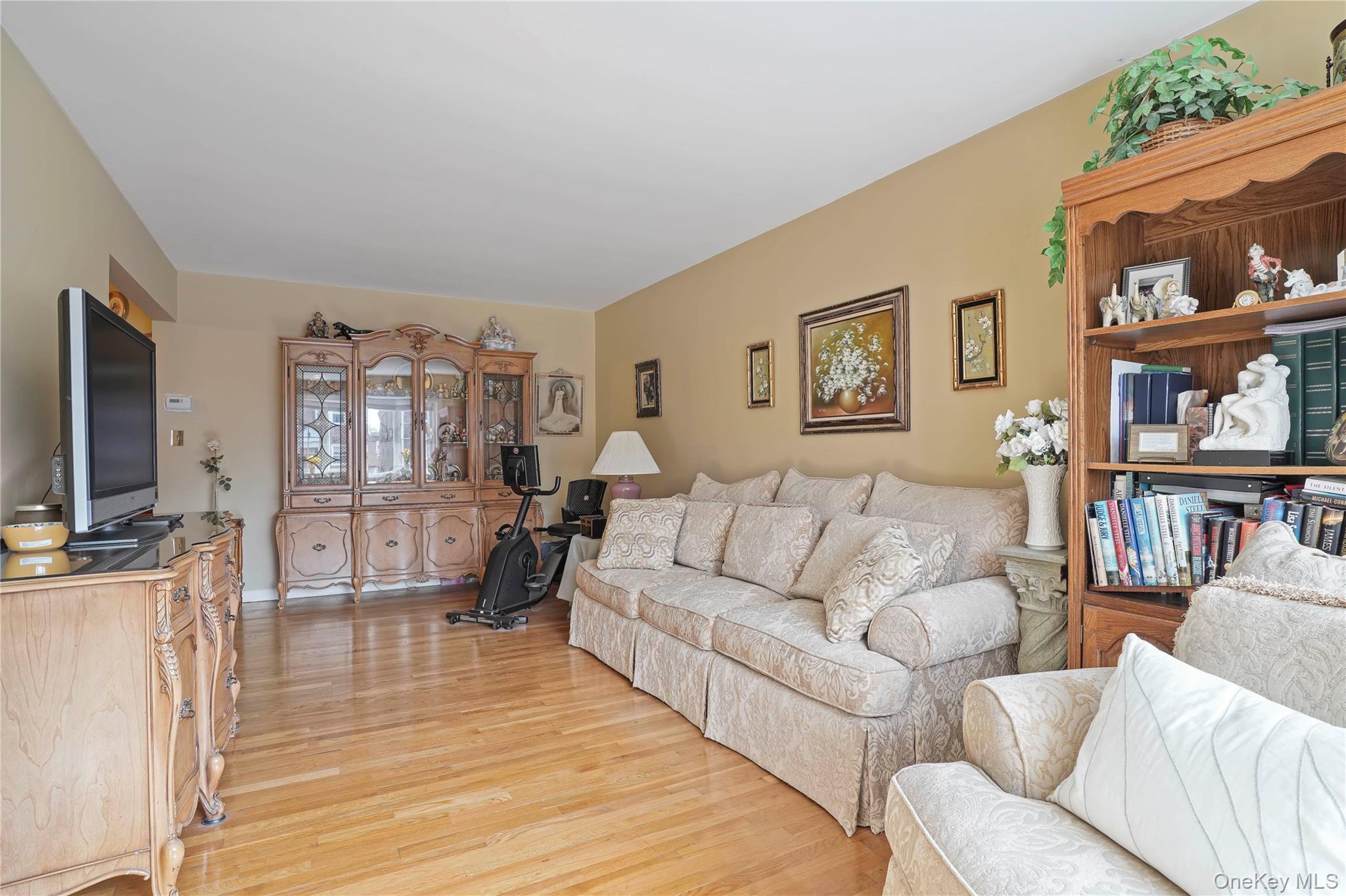 #12 photo, 6035 75th Street, Middle Village , NY 11379