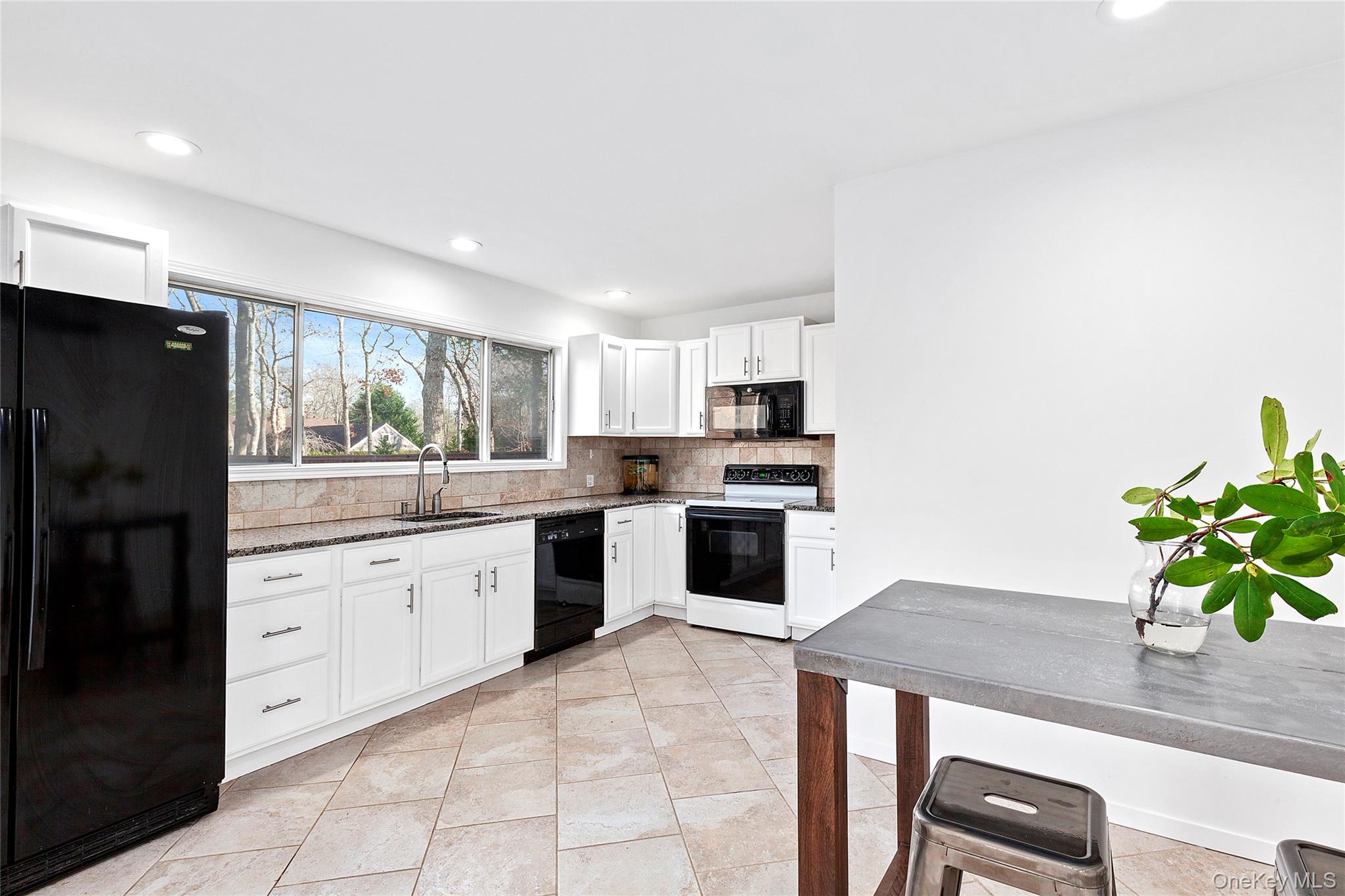 #17 photo, 26 Wintergreen Way, Quogue , NY 11959