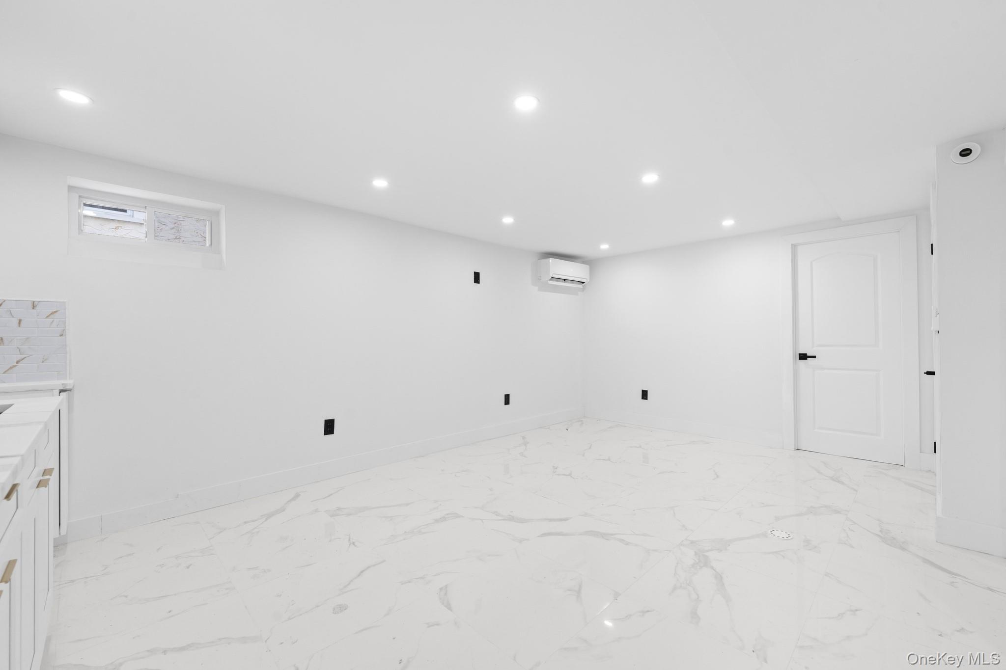 #18 photo, 115-39 202nd Street, Saint Albans , NY 11412