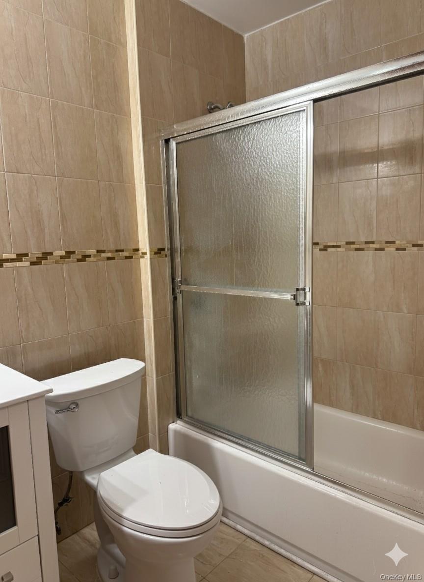 #13 photo, 4033 191st Street, Flushing , NY 11358