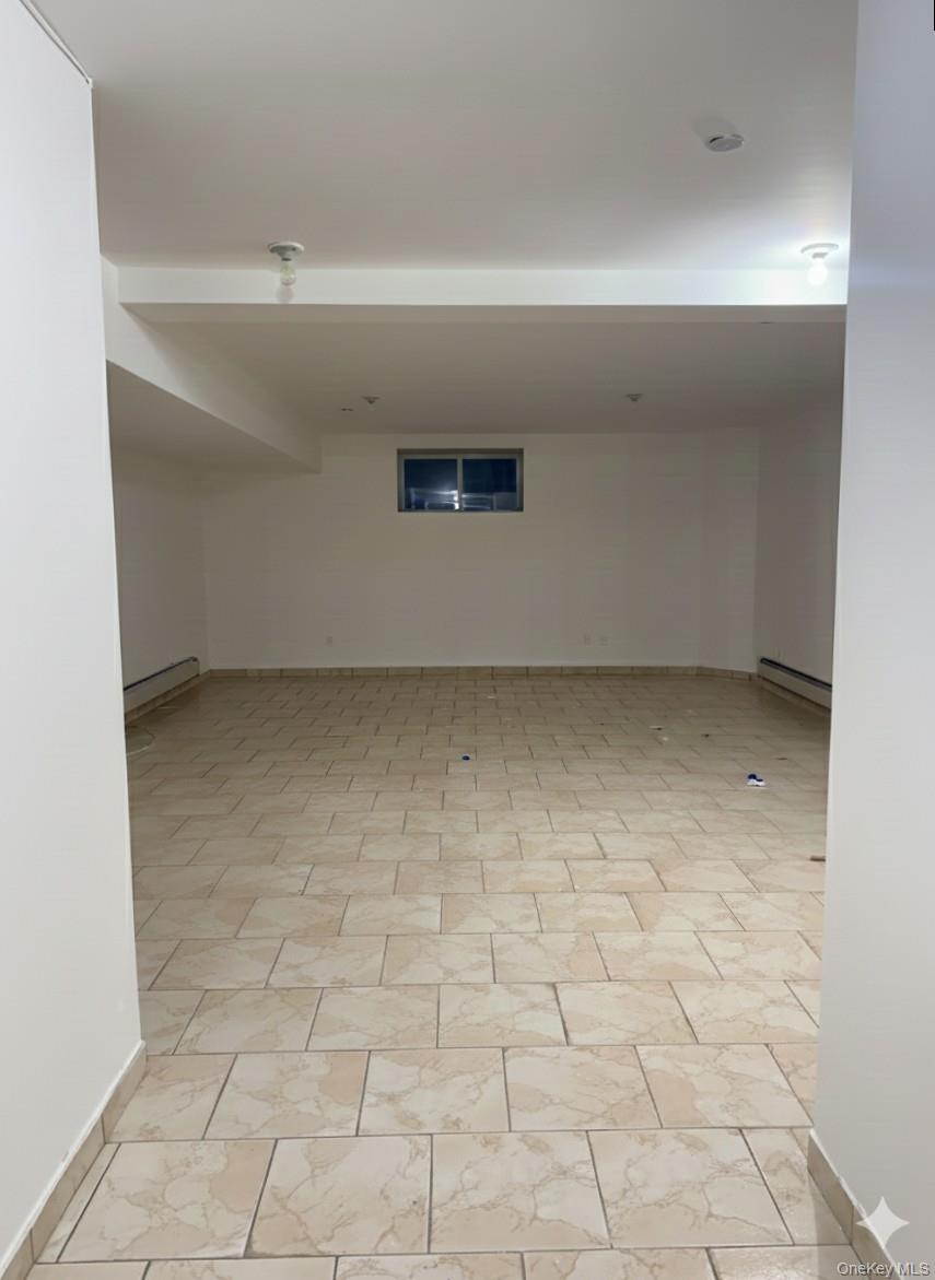 #16 photo, 4033 191st Street, Flushing , NY 11358