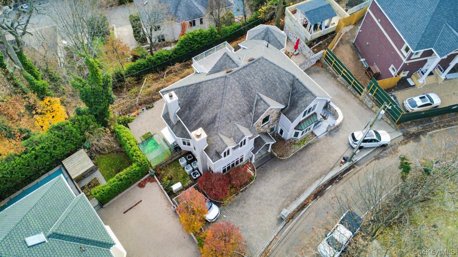 #2 photo, 174 Douglas, Staten Island , NY 10304