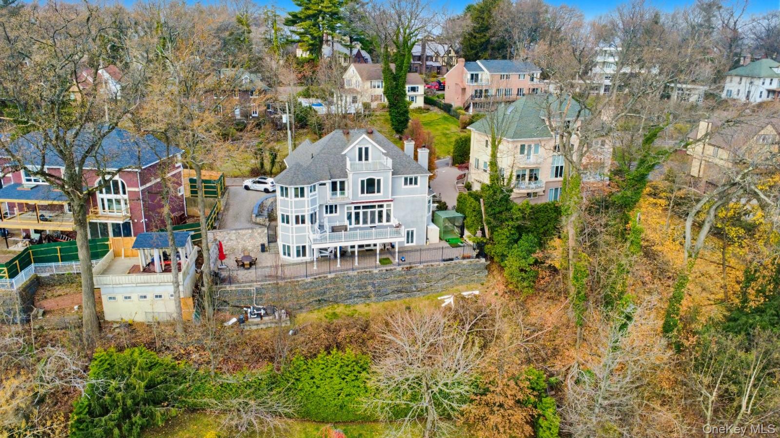 #4 photo, 174 Douglas, Staten Island , NY 10304