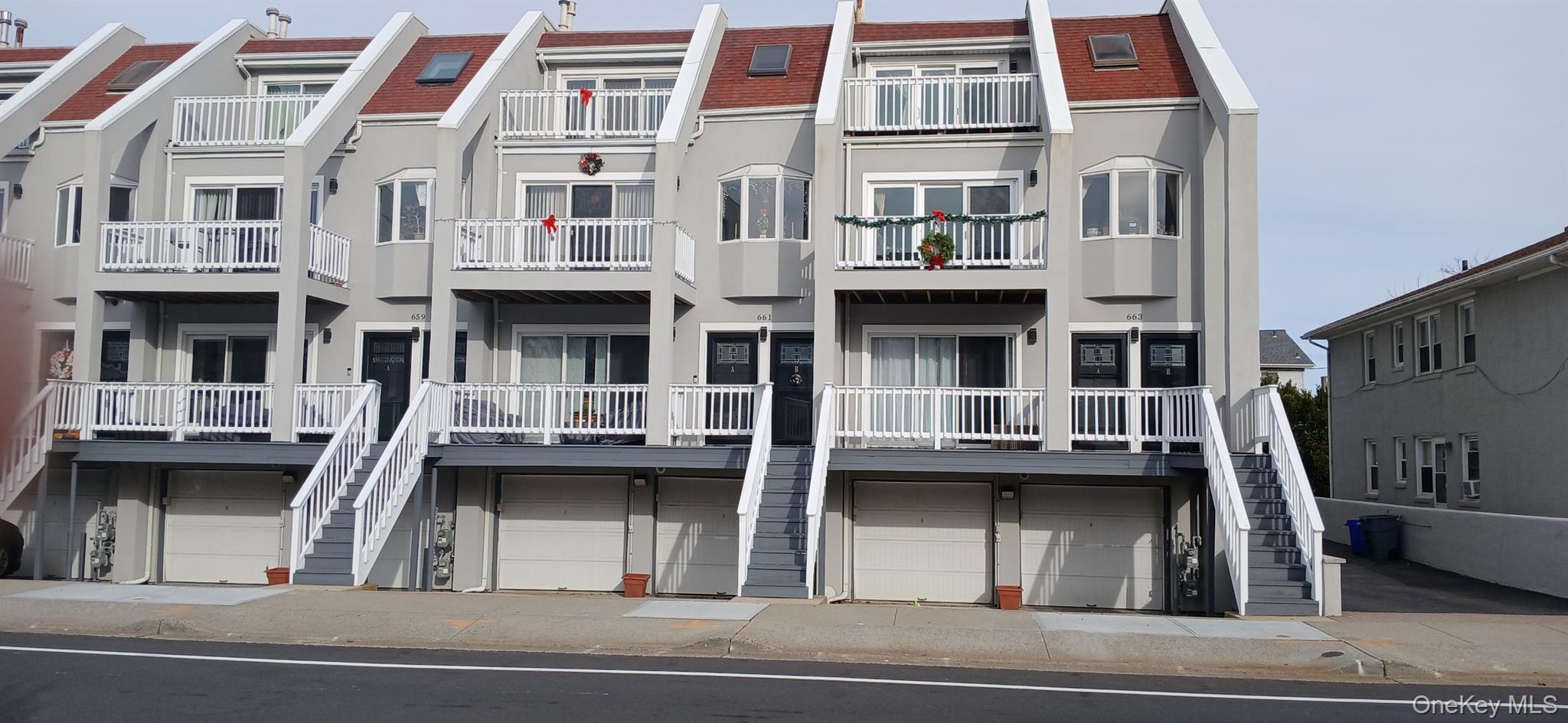 #1 photo, 663 E Broadway, Long Beach , NY 11561