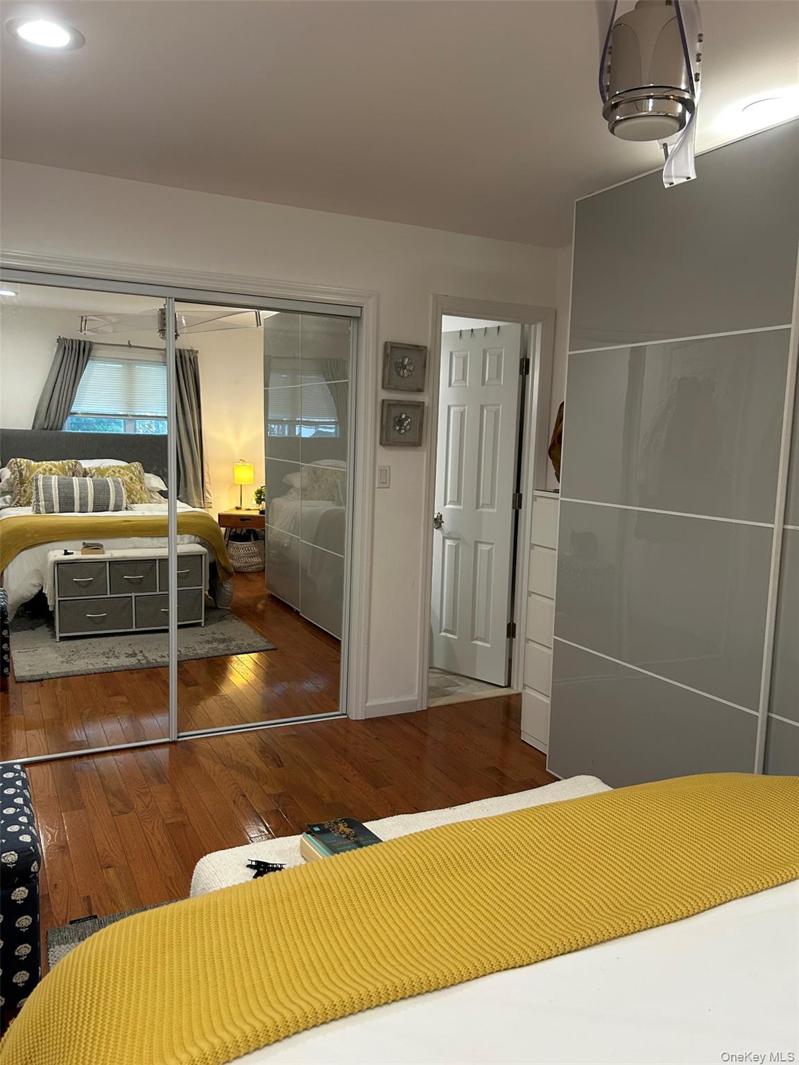 #8 photo, 663 E Broadway, Long Beach , NY 11561