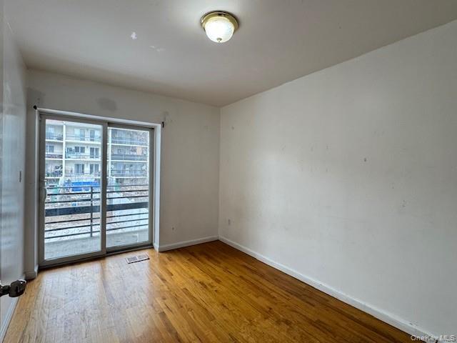 #18 photo, 114-67 Taipei Court, কুইন্‌স College Point , NY 11356