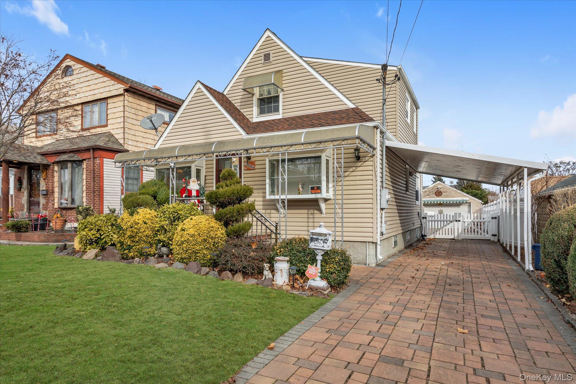 #2 photo, 1006 N 7th Street, New Hyde Park , NY 11040