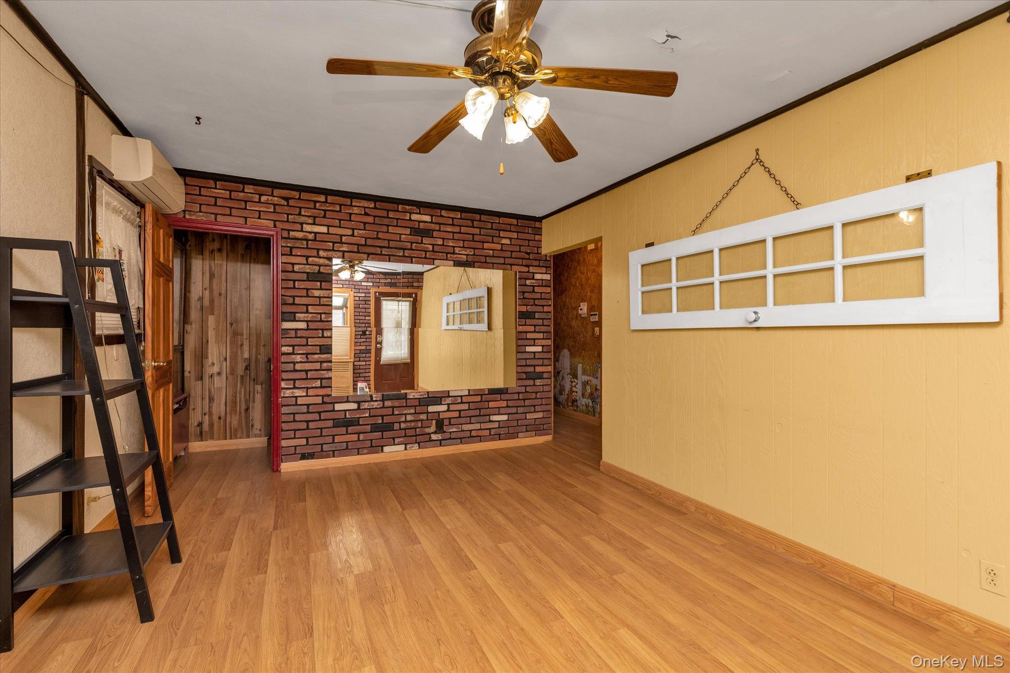 #4 photo, 1006 N 7th Street, New Hyde Park , NY 11040