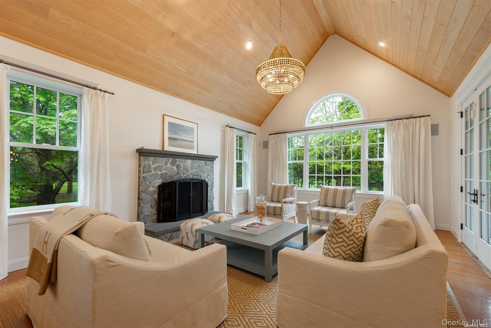 #12 photo, 5 Anthony Lane, Quogue , NY 11959