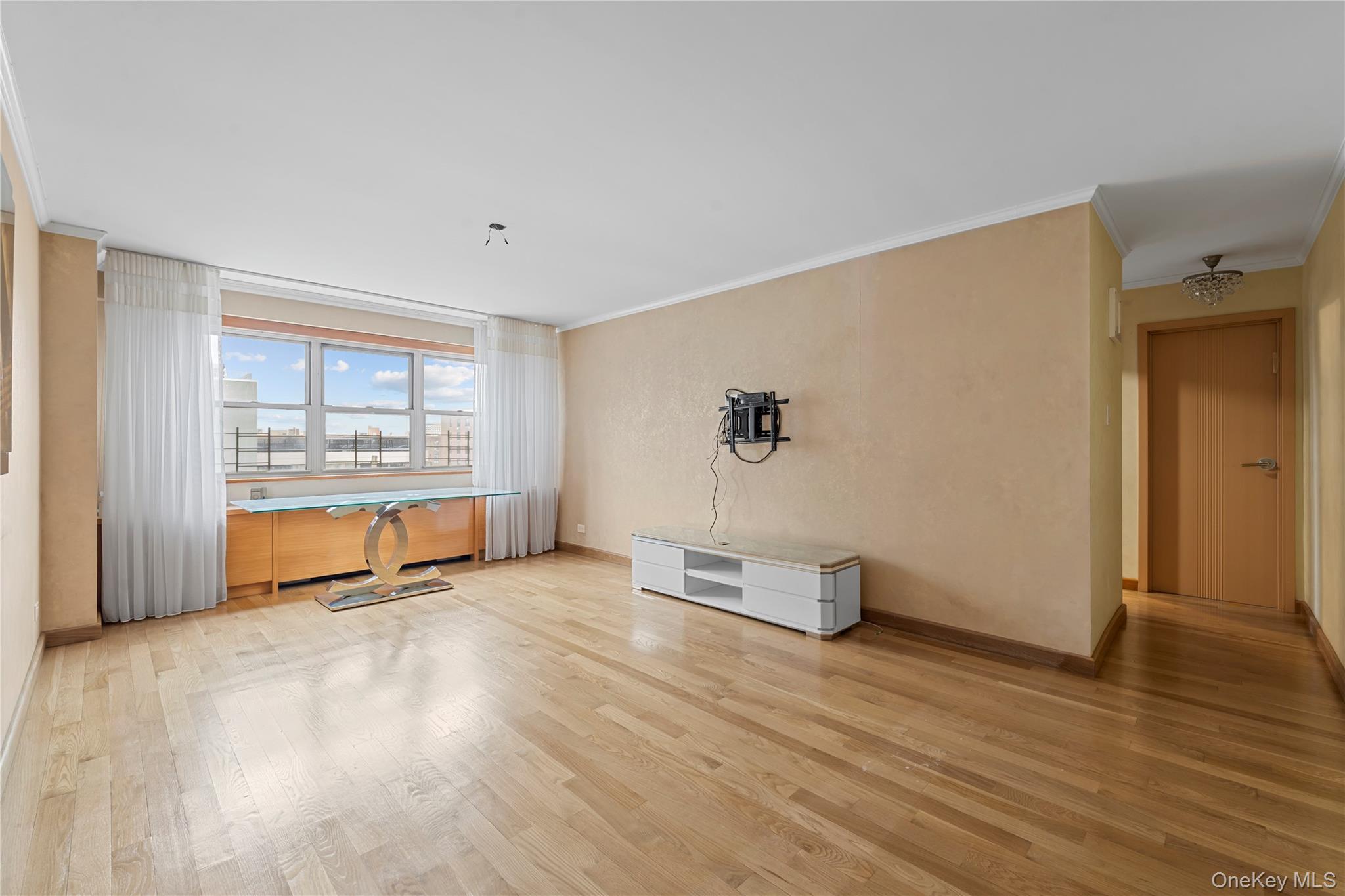 #9 photo, 102-10 66th Road, Forest Hills , NY 11375