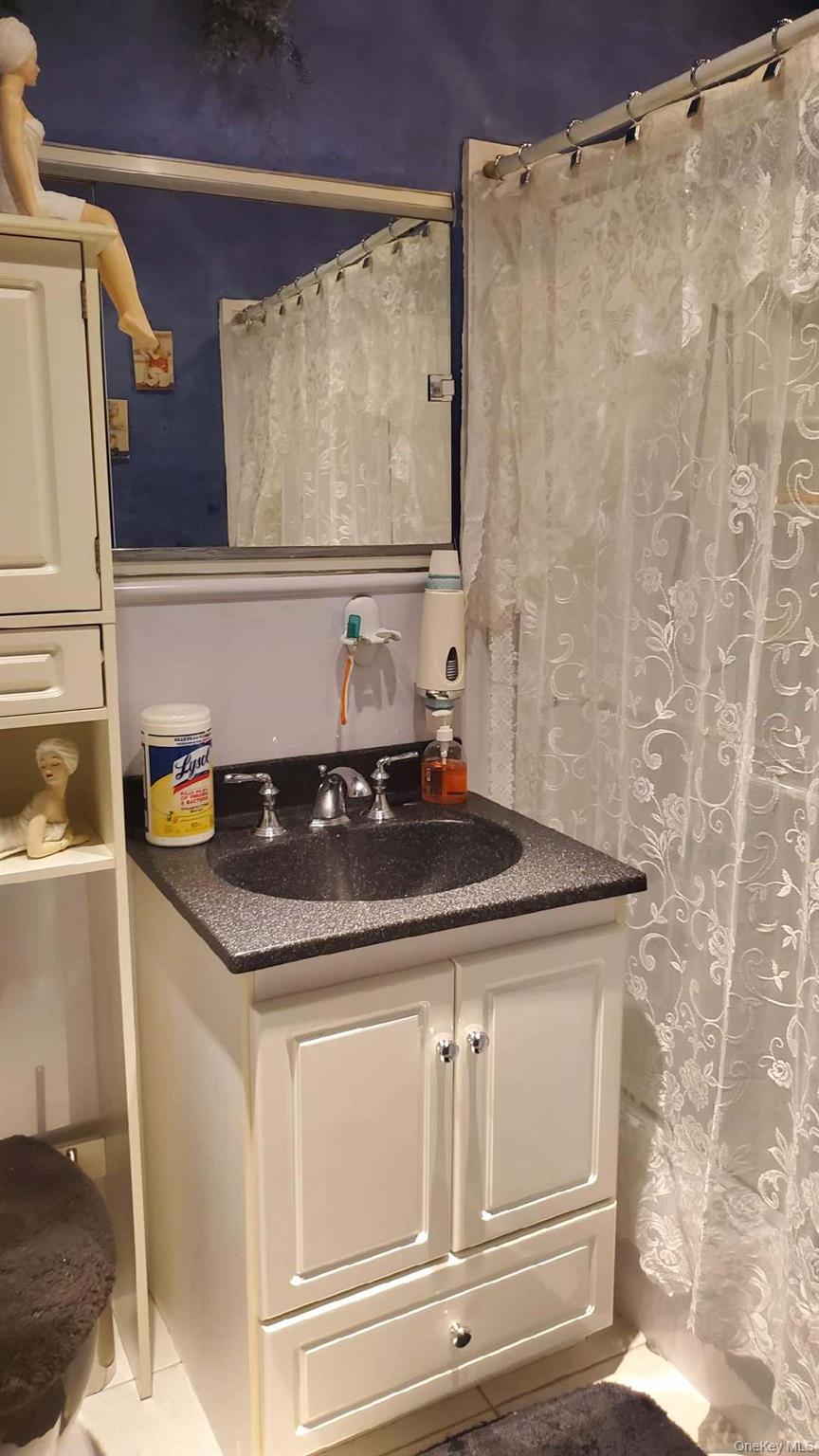 #4 photo, 8509 151st Avenue, Howard Beach , NY 11414