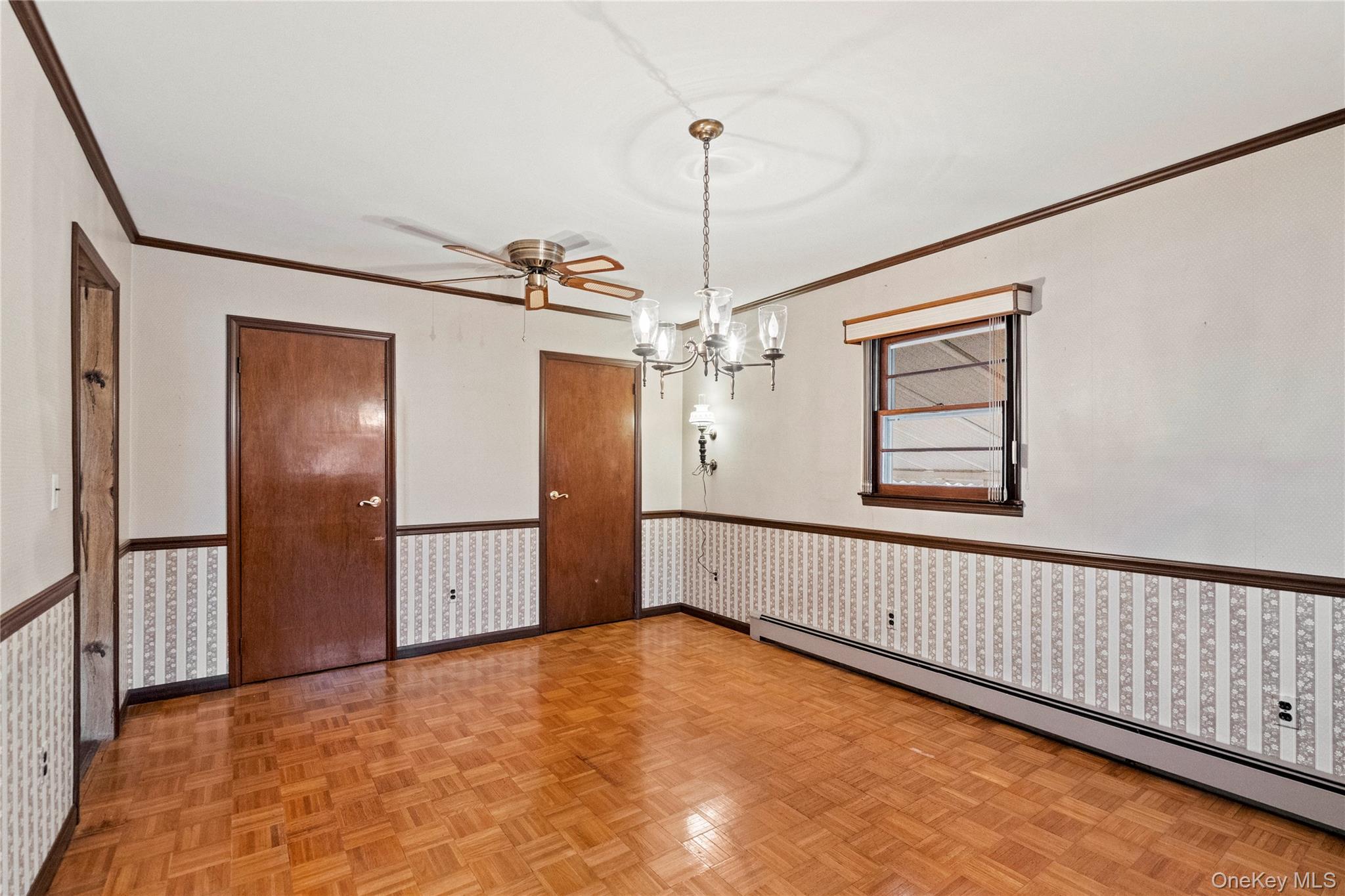 #11 photo, 149 Byrd Streets, Lindenhurst , NY 11757