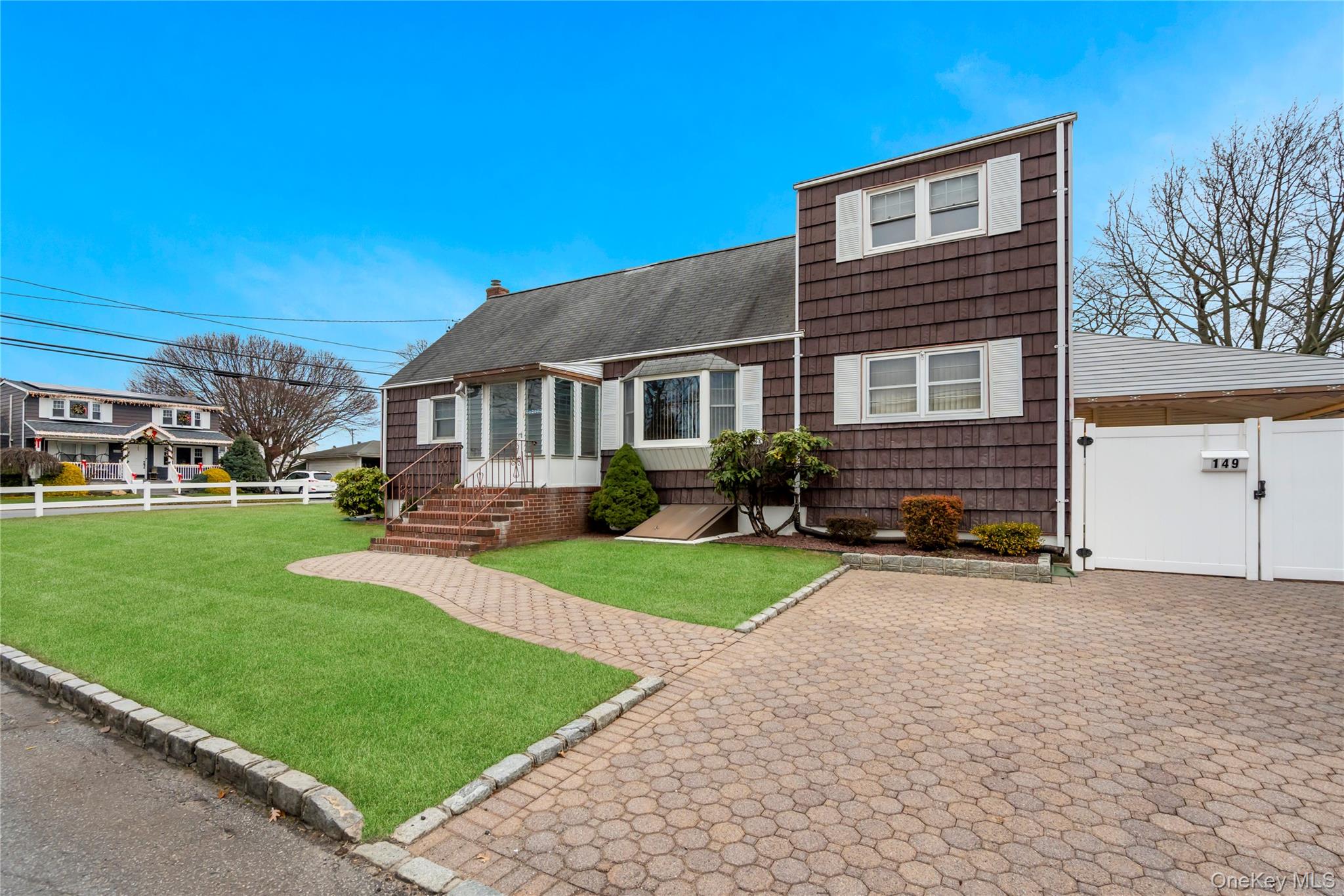 #4 photo, 149 Byrd Streets, Lindenhurst , NY 11757