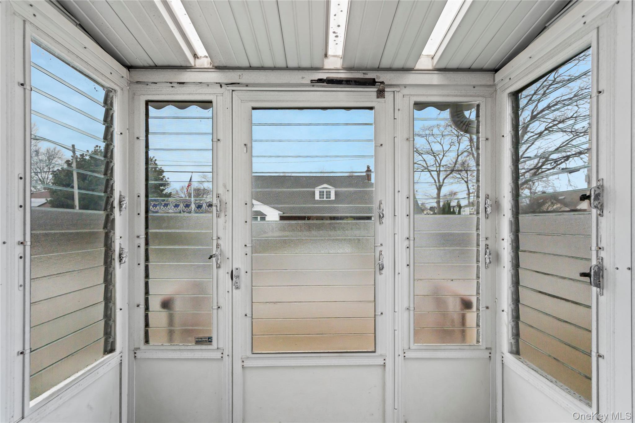 #9 photo, 149 Byrd Streets, Lindenhurst , NY 11757